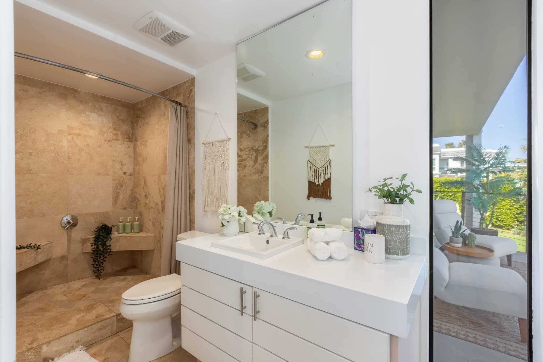 Malibu Sunset Oasis - Image 24