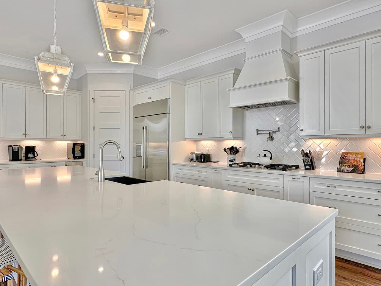 Modern Isle - Image 5