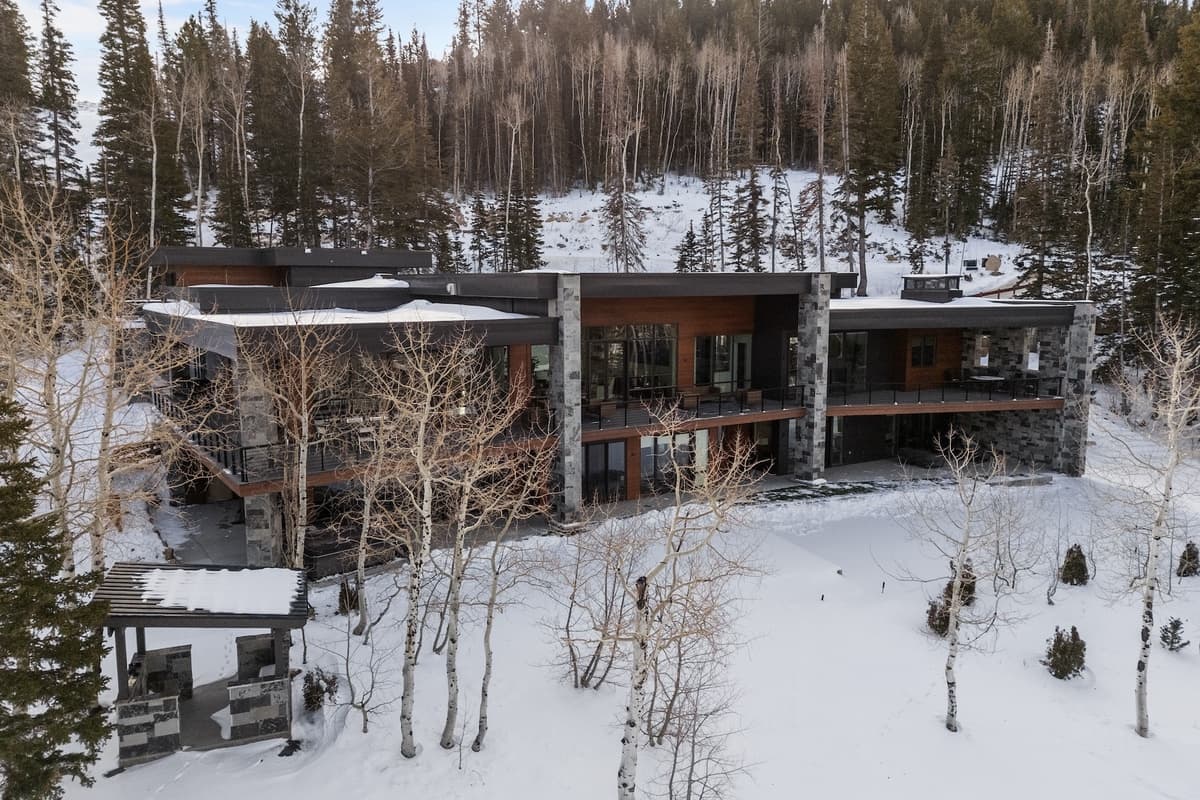 Quicksilver Haus - Image 86