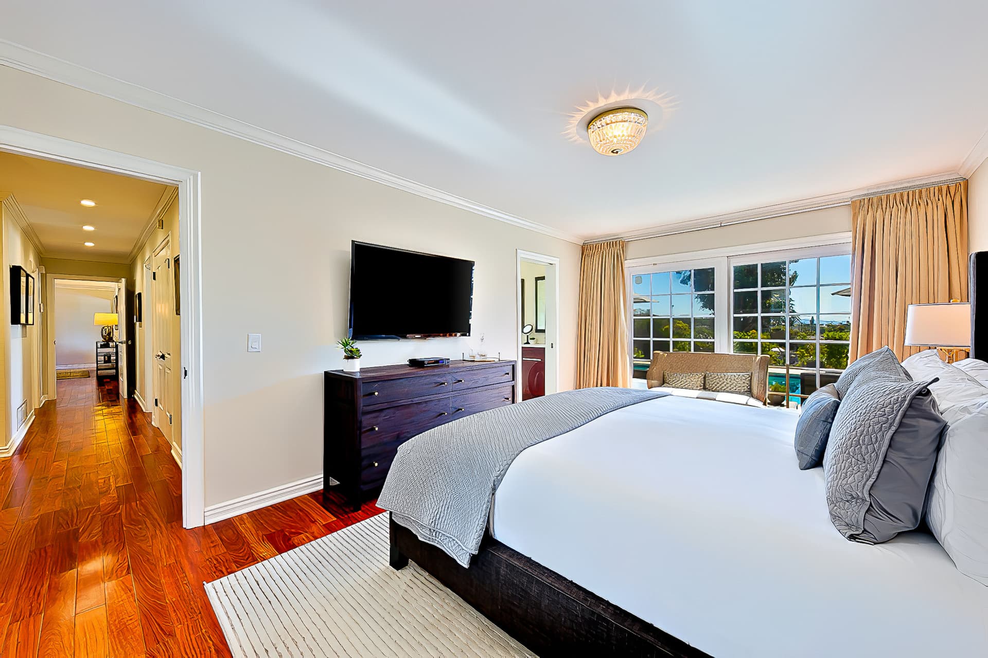 Scenic Retreat House - Image 19