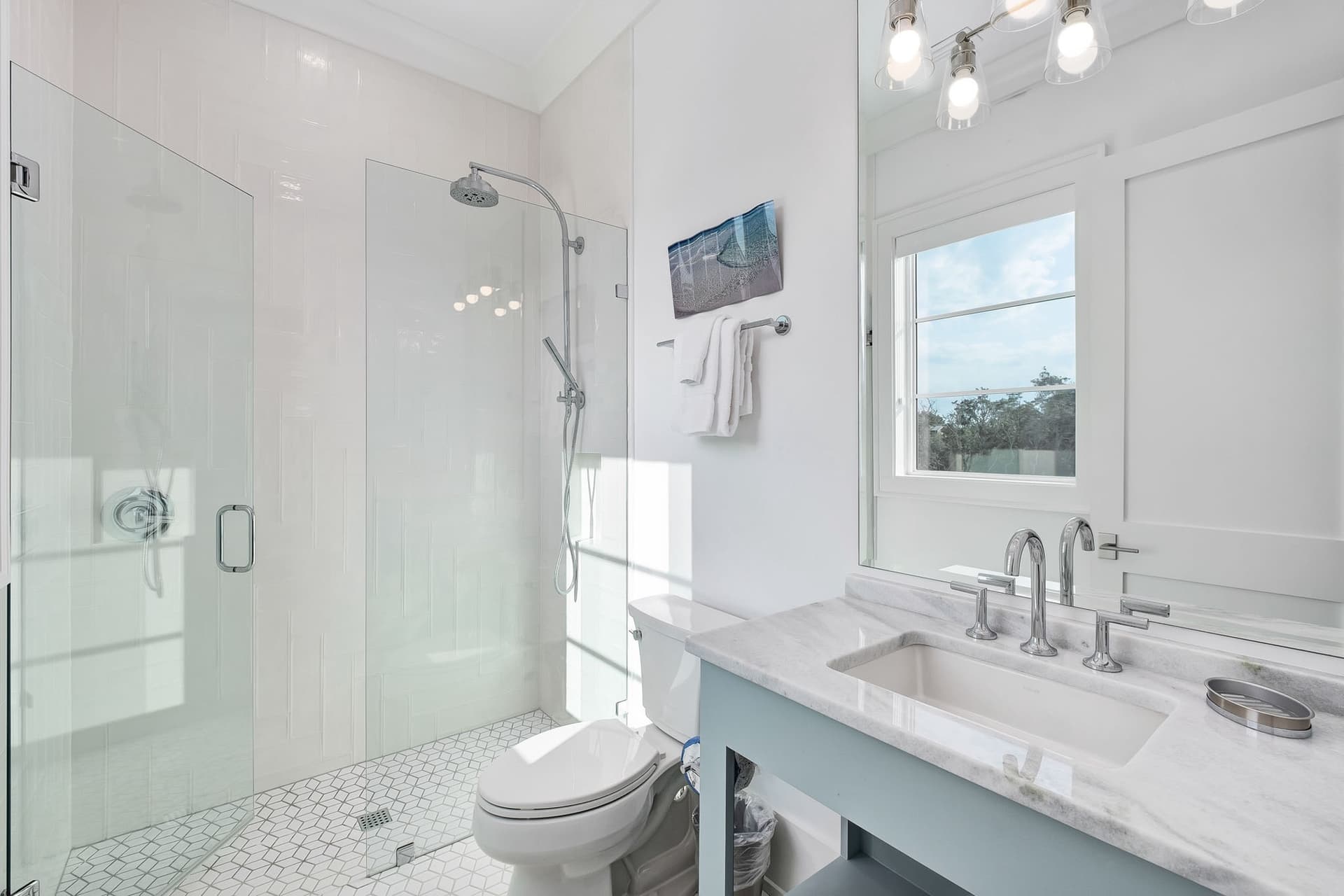 Bearfoot By The Sea - Image 31