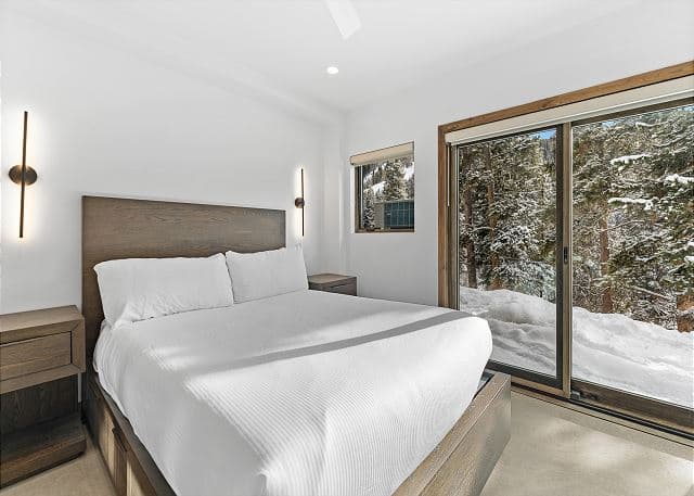 Ina's Way Townhome Unit B - Image 4