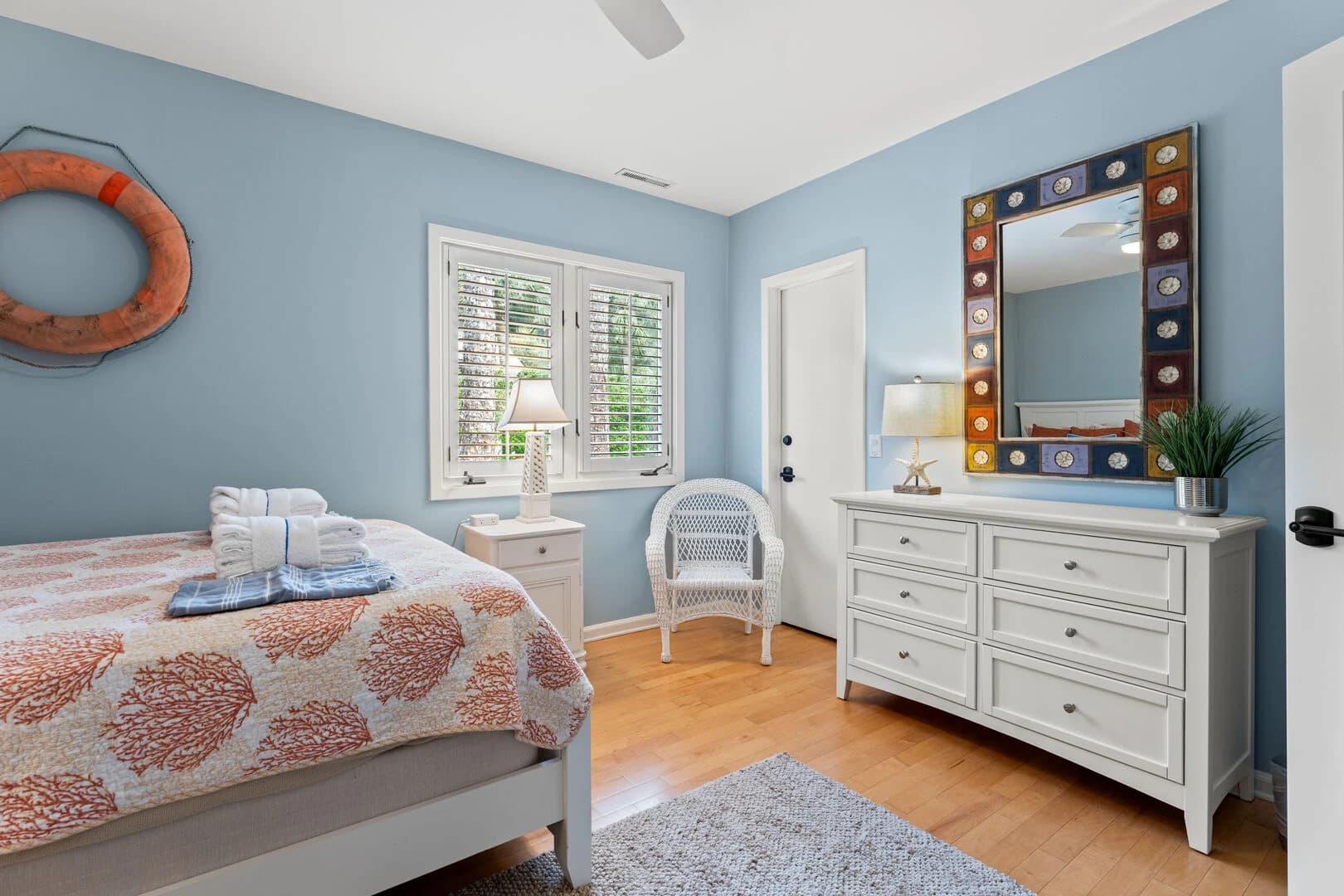 Tropical Retreat - Image 26