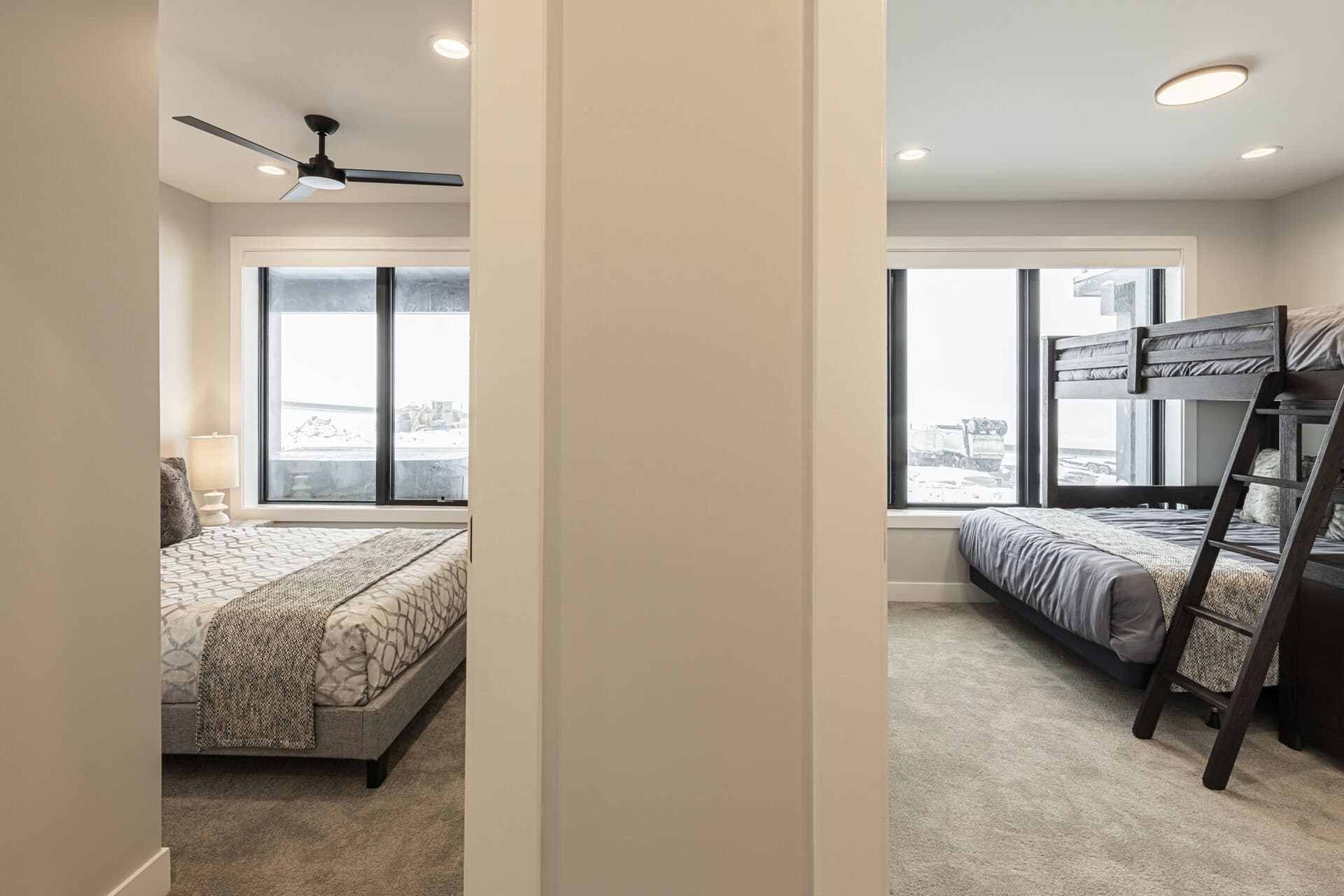 Hideout Epic View - Image 25