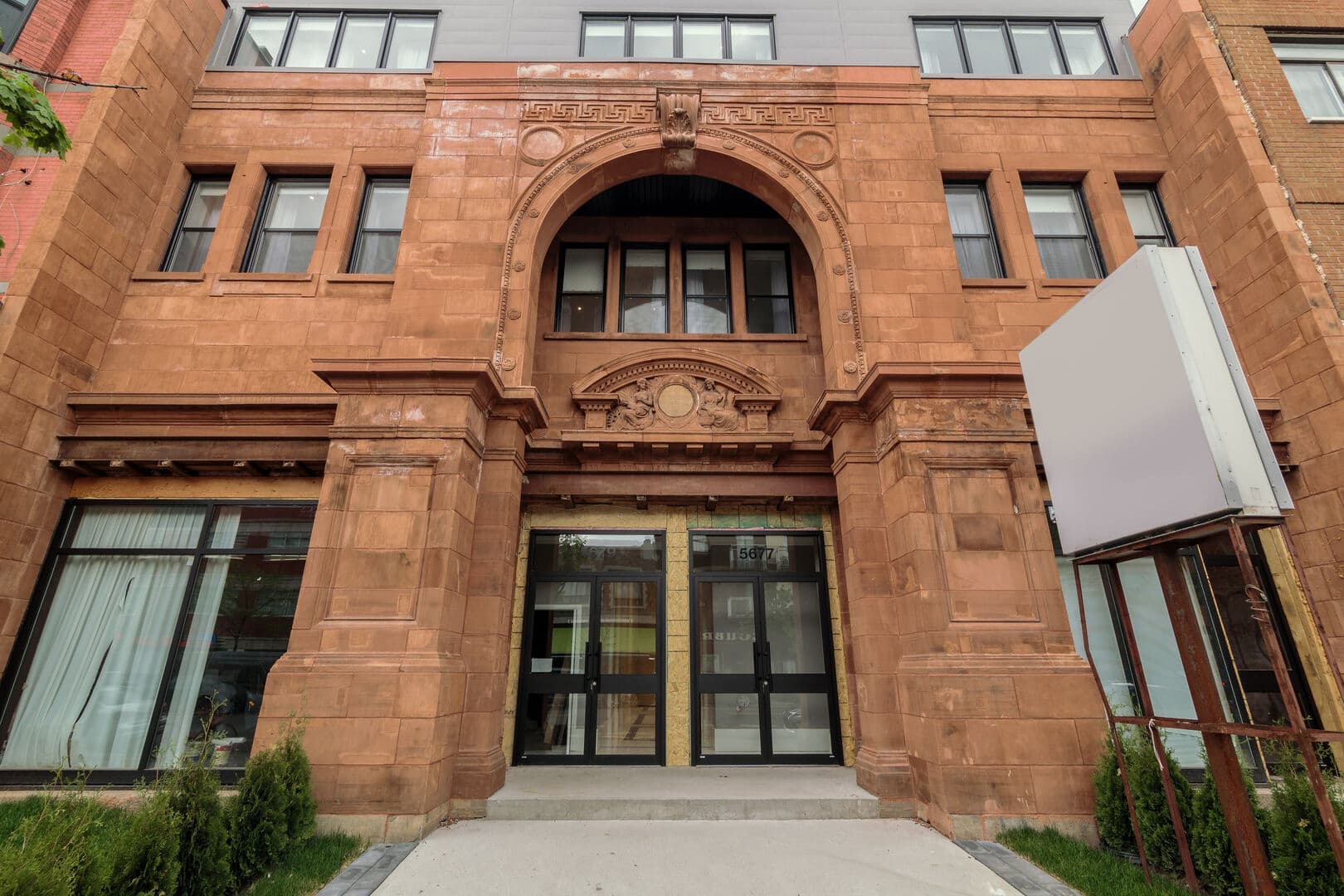 Miller House - Image 26