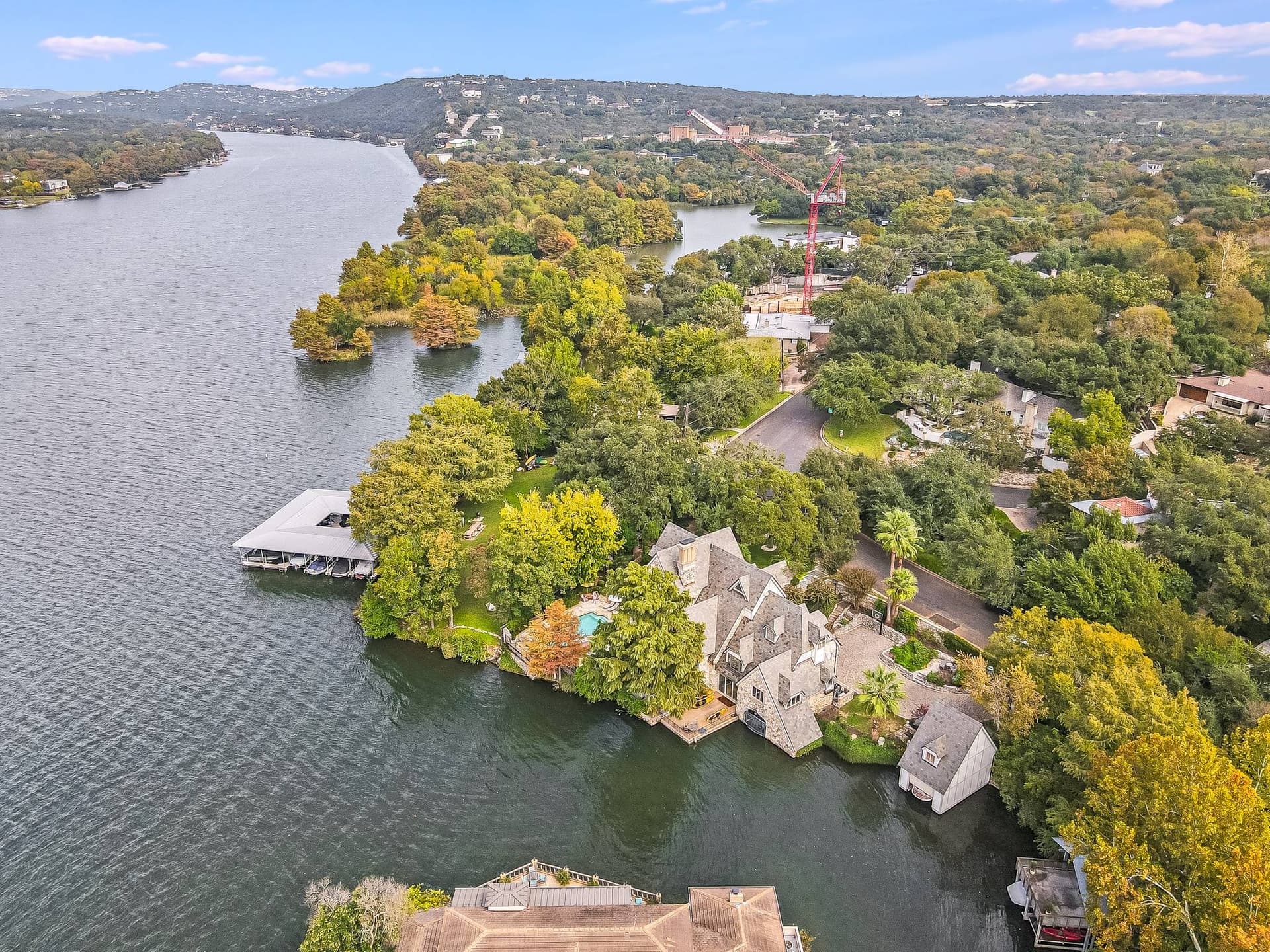 Manor on Lake Austin - Image 5