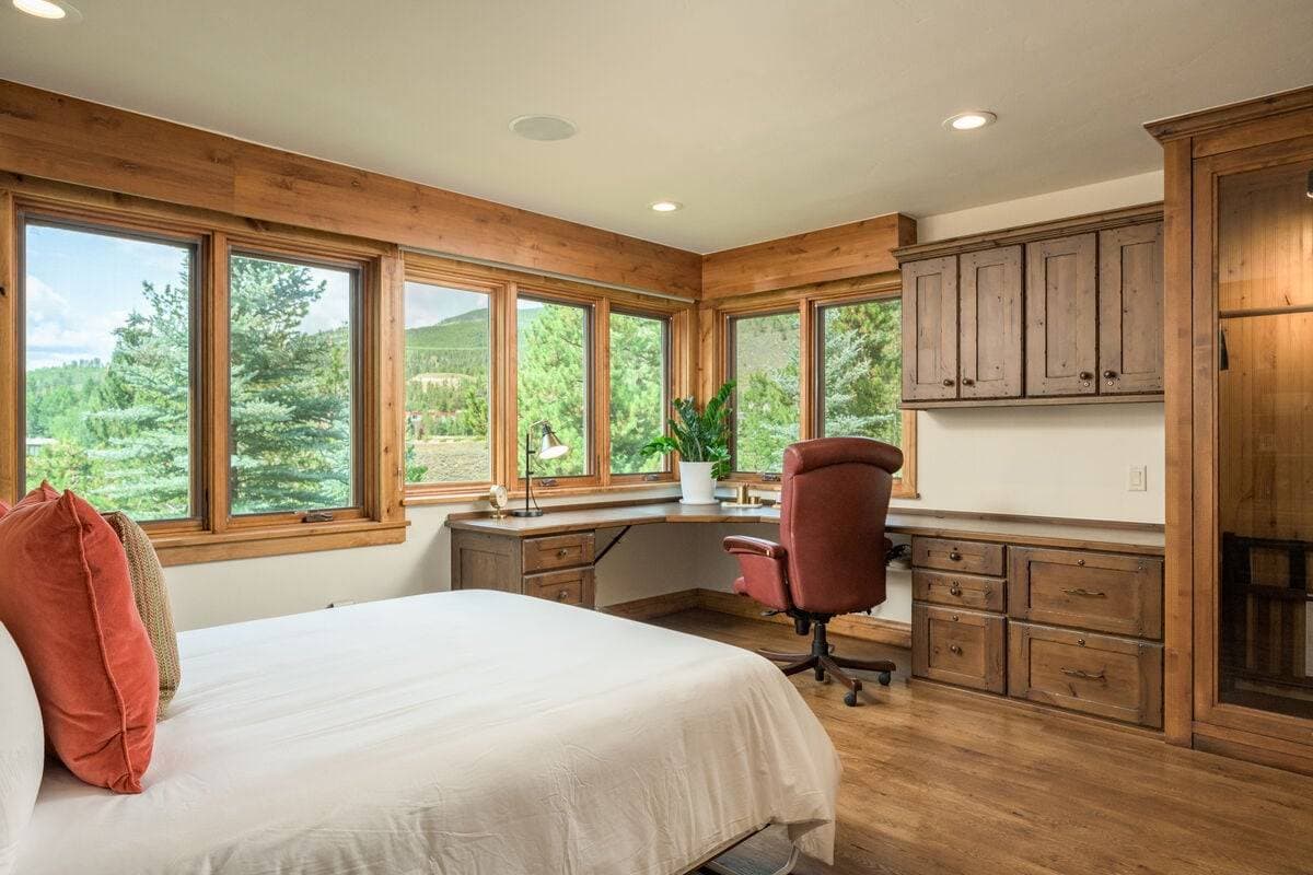 Four Sisters - Image 83