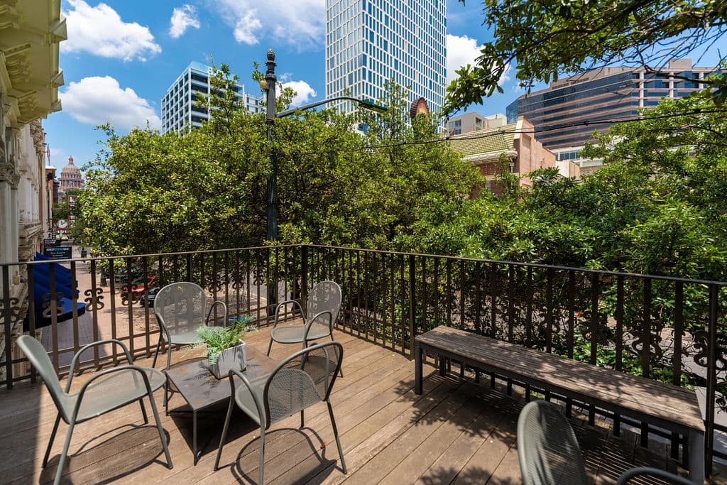 Loft On Congress Home - Image 5