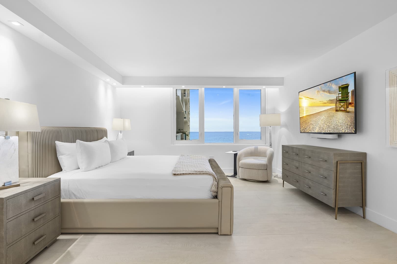 Roney Palace Residence #641 - Image 20