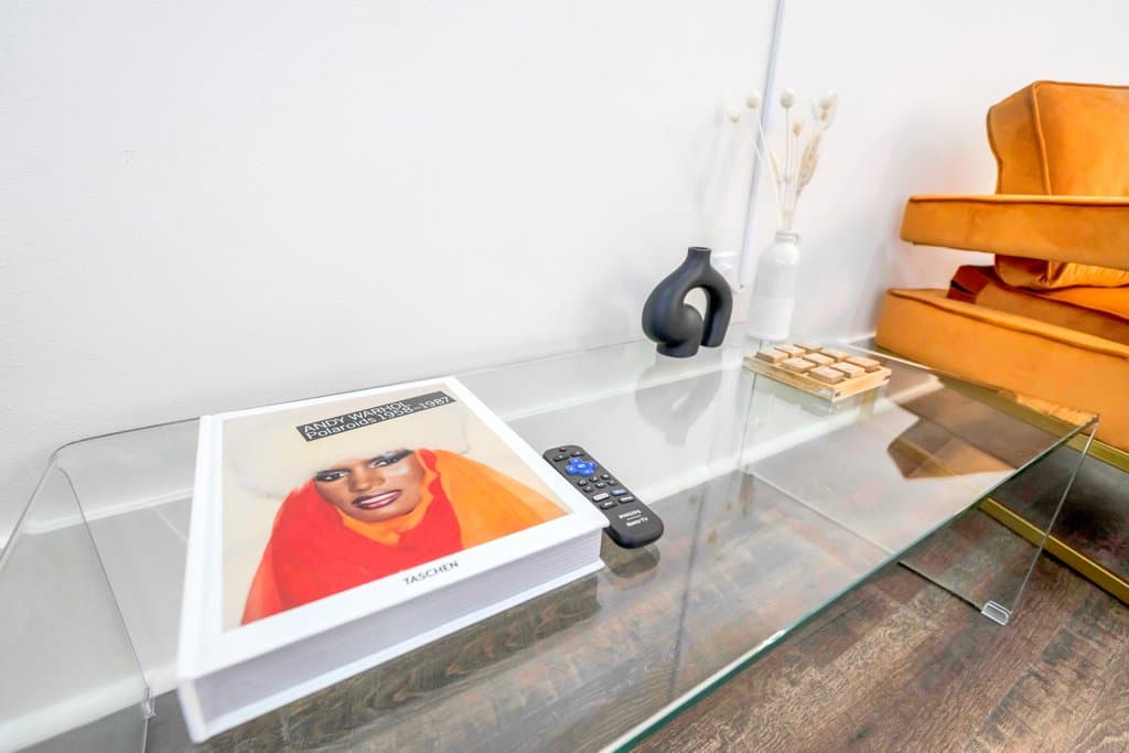 Modern Mid-City Maison - Image 26