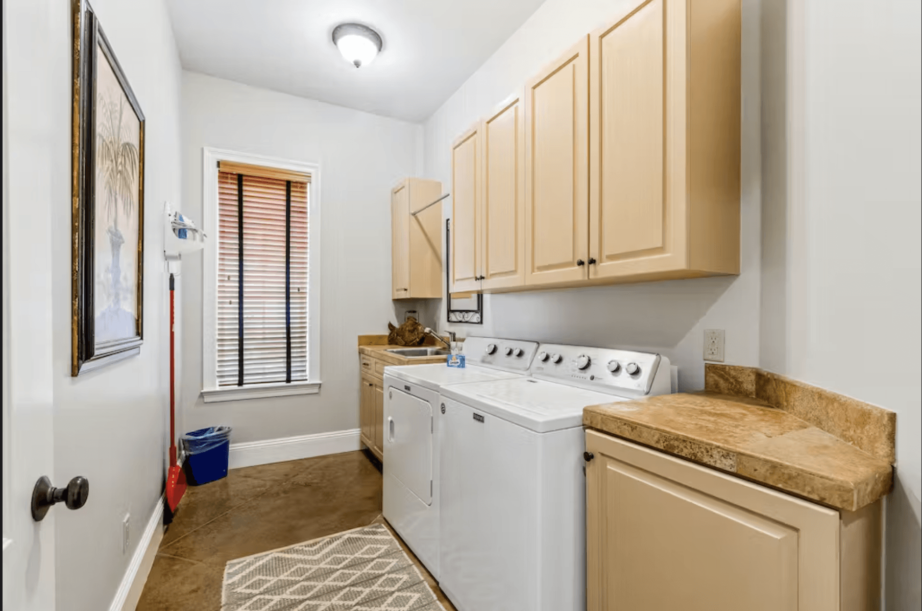 Villa by the Sea House - Image 14