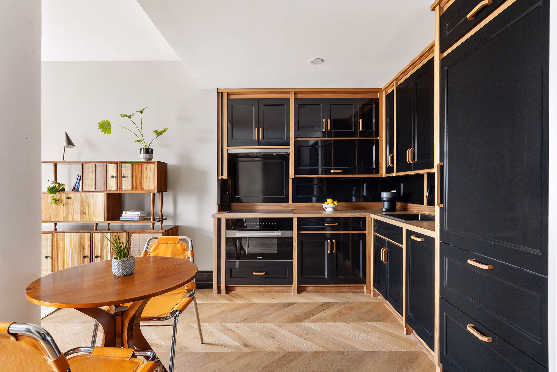 Freeman Residences #1501 - Image 5