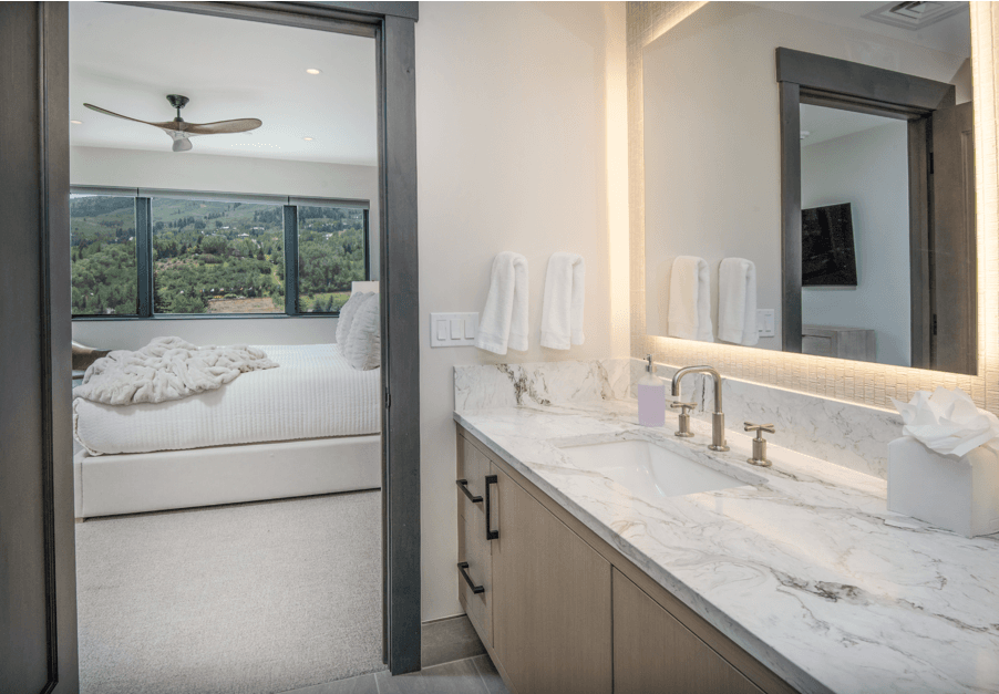 Avon Riverfront #402 - Image 12