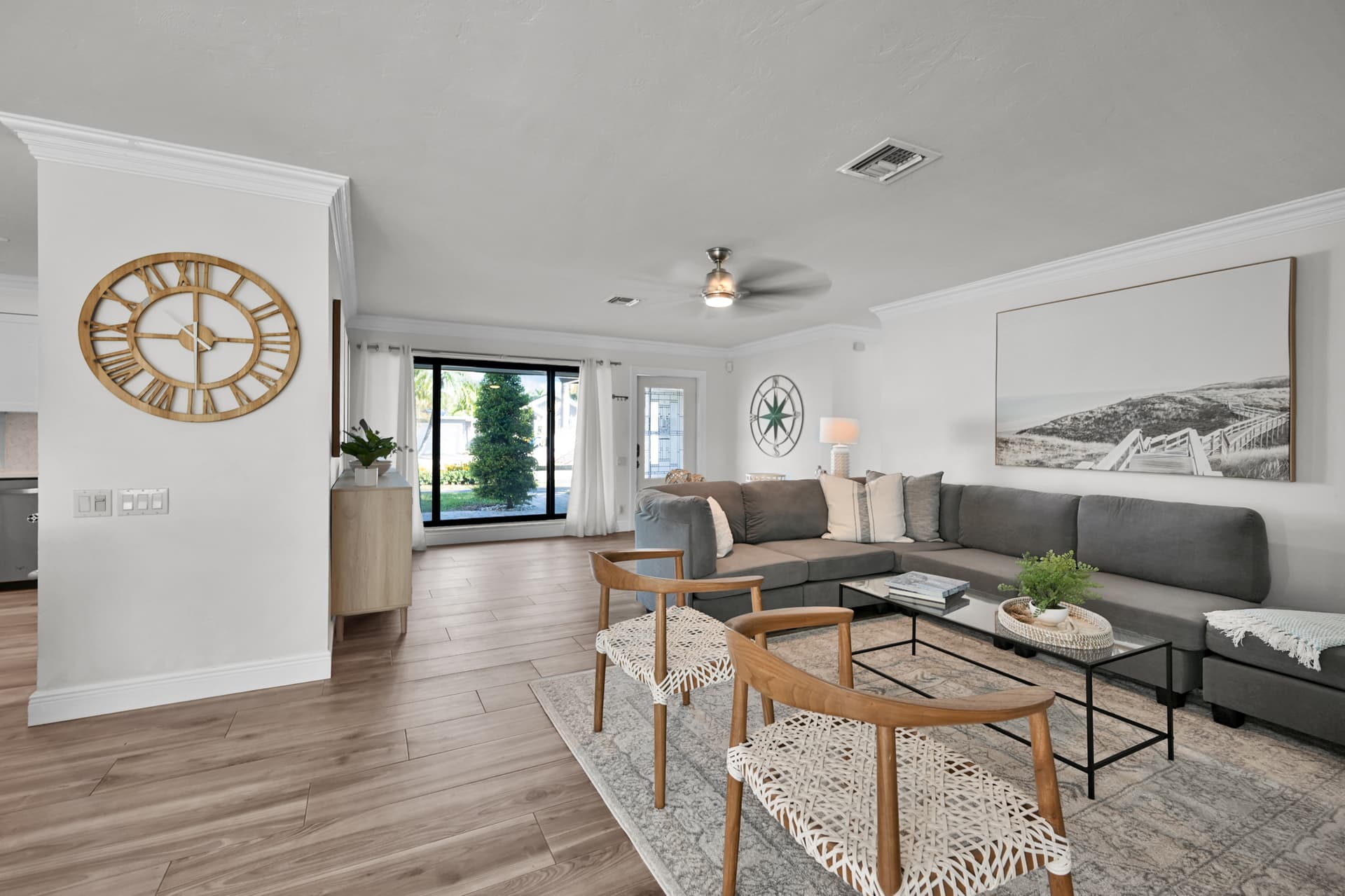 Robinson Place - Image 2