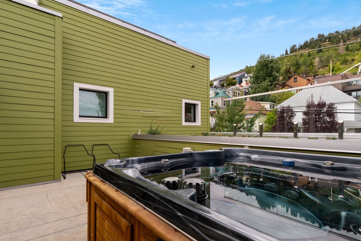 Penthouse at Parkite - Image 2