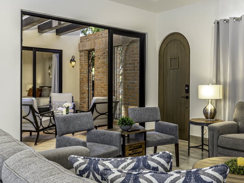 Pacific Retreat - Image 10