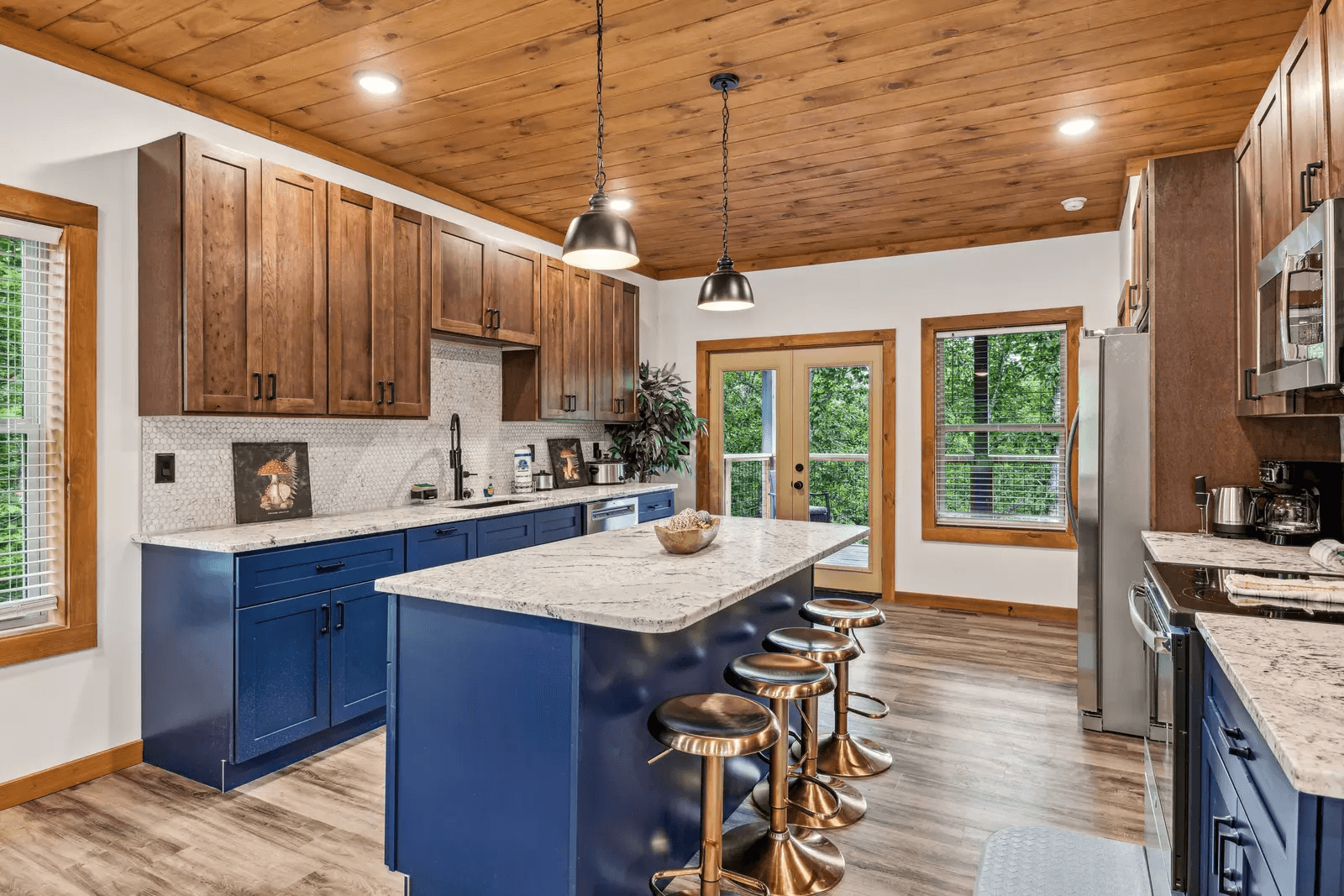 Royal Pool Retreat - Image 5