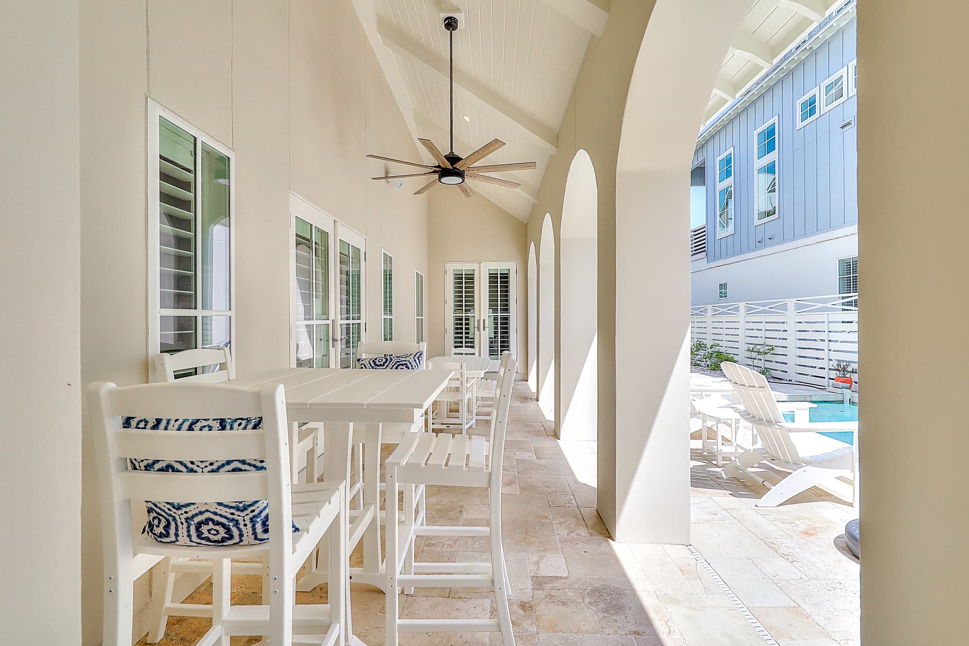 Sunrise Avenue House - Image 44