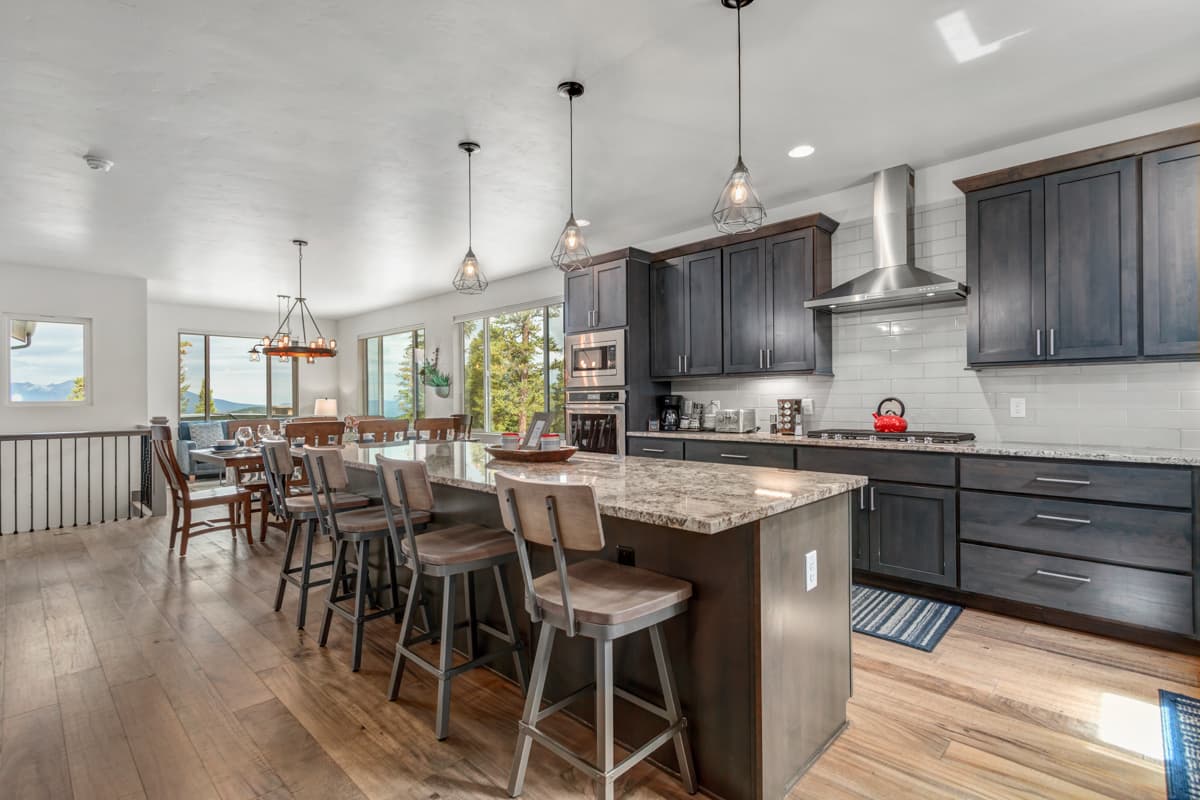 Mountain Vista Retreat - Image 5