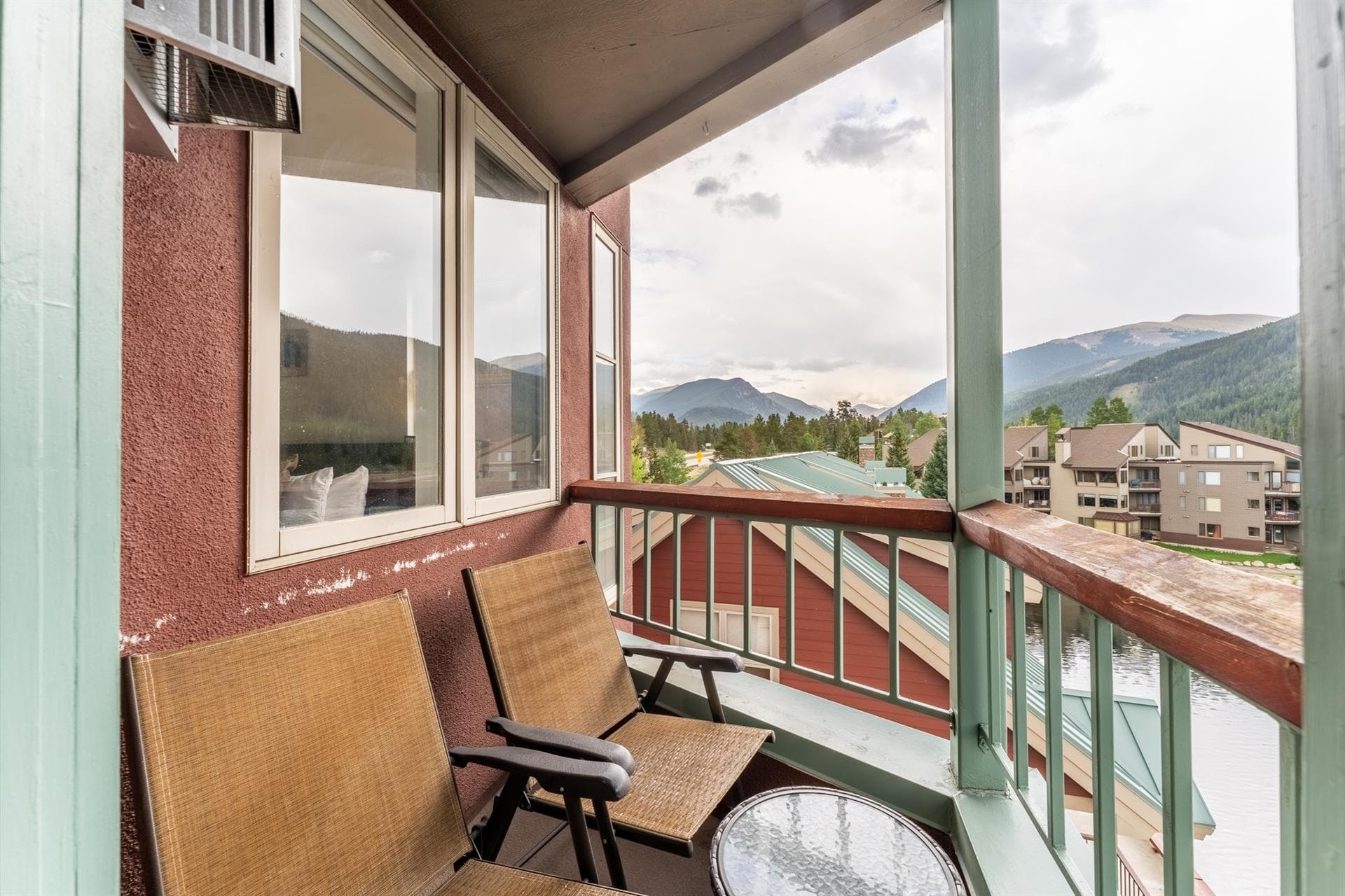 Evergreen Escape - Image 10