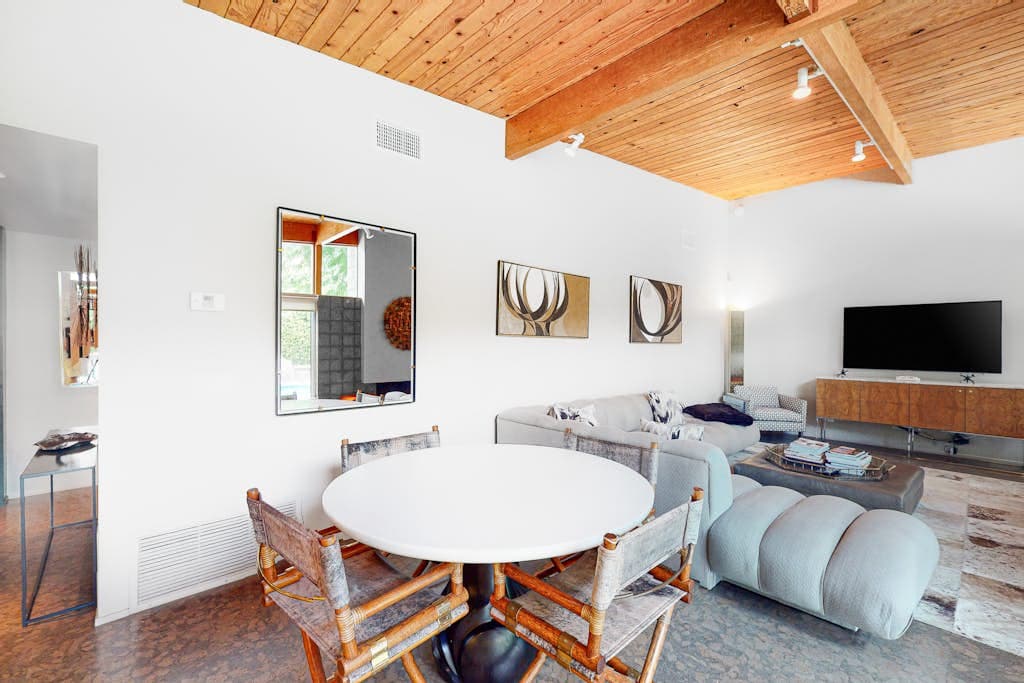 Las Palmas Monte Vista - Image 6