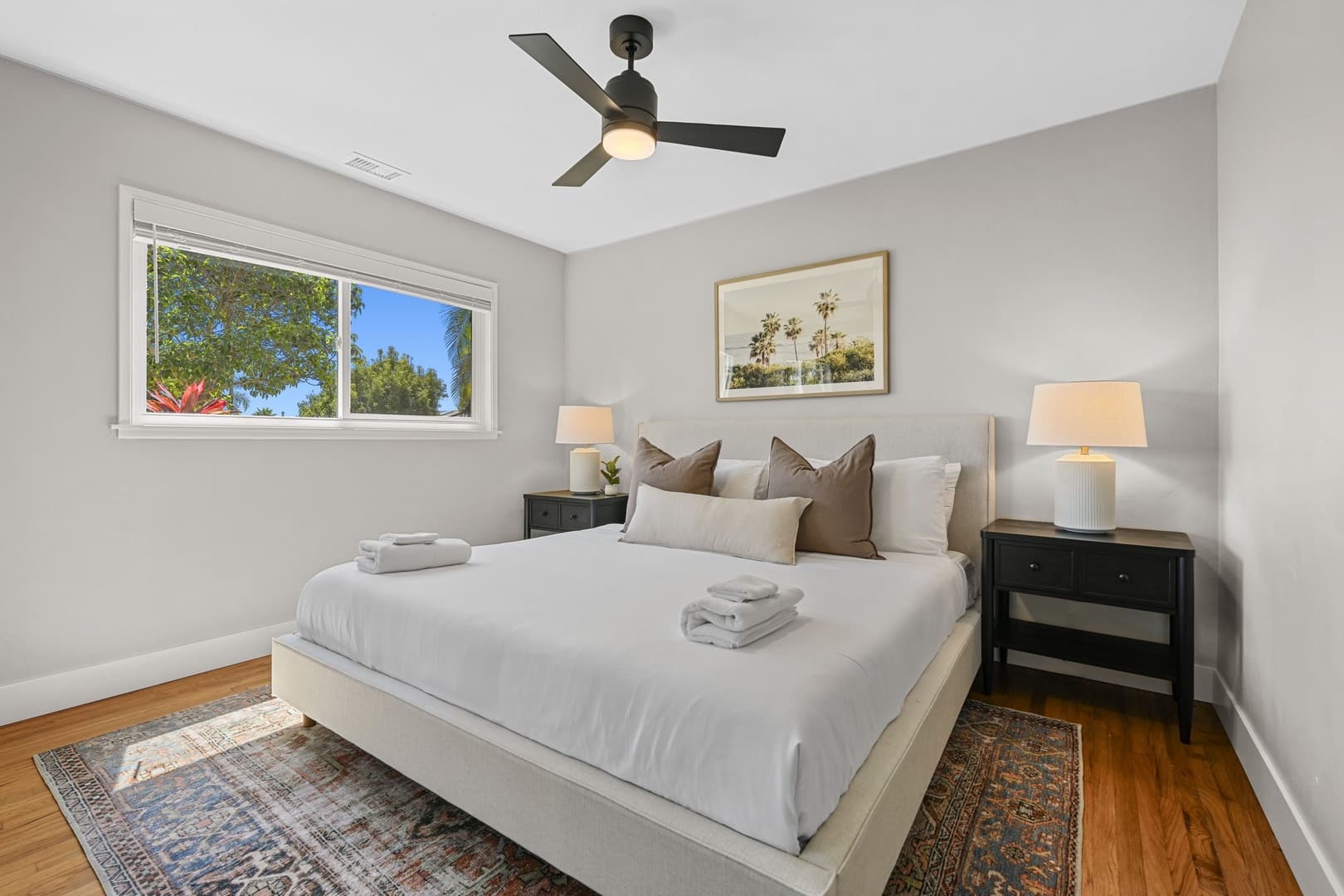 Pacific Beach Retreat - Image 19