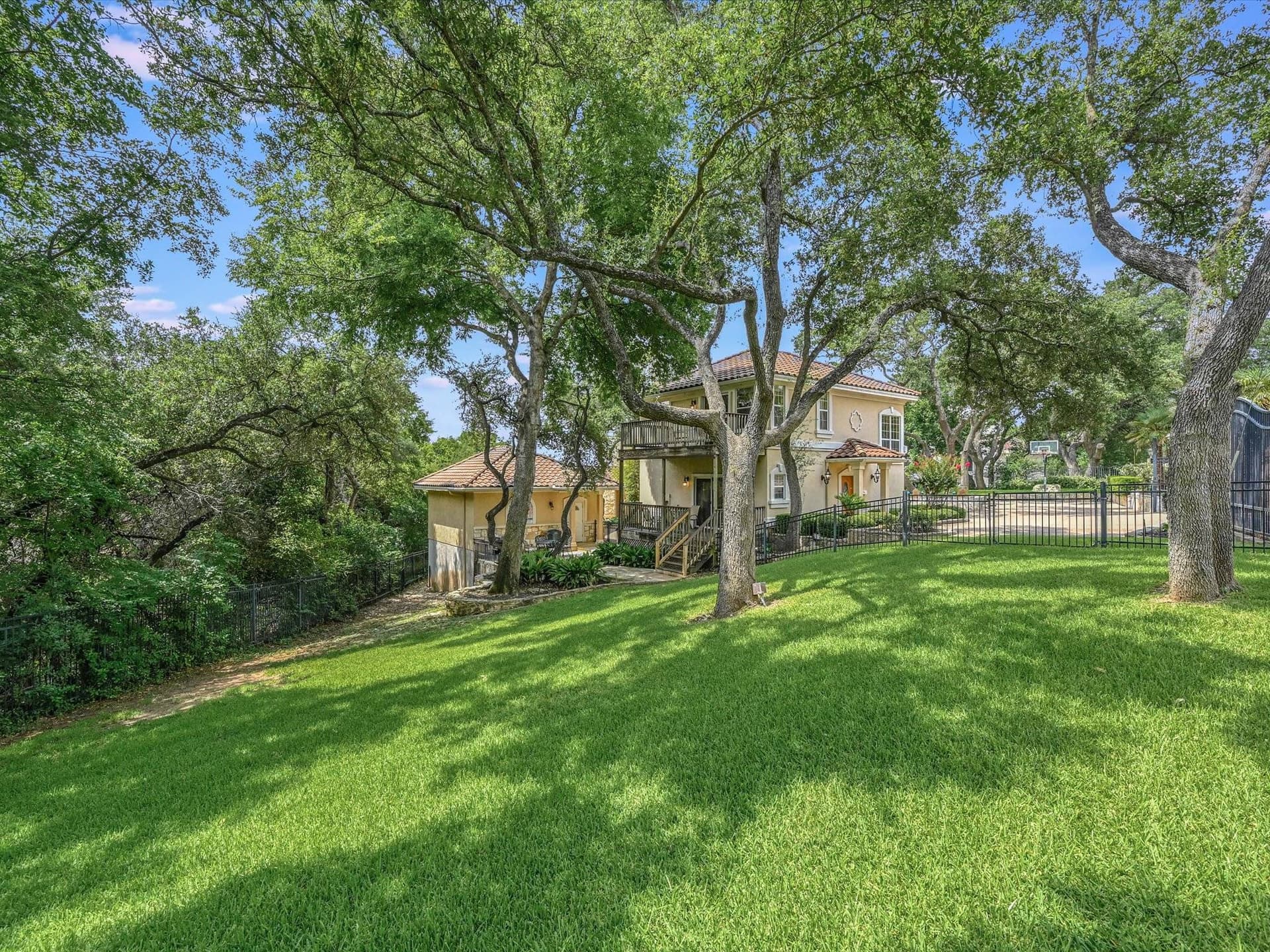 Palms on Lake Travis - Image 45