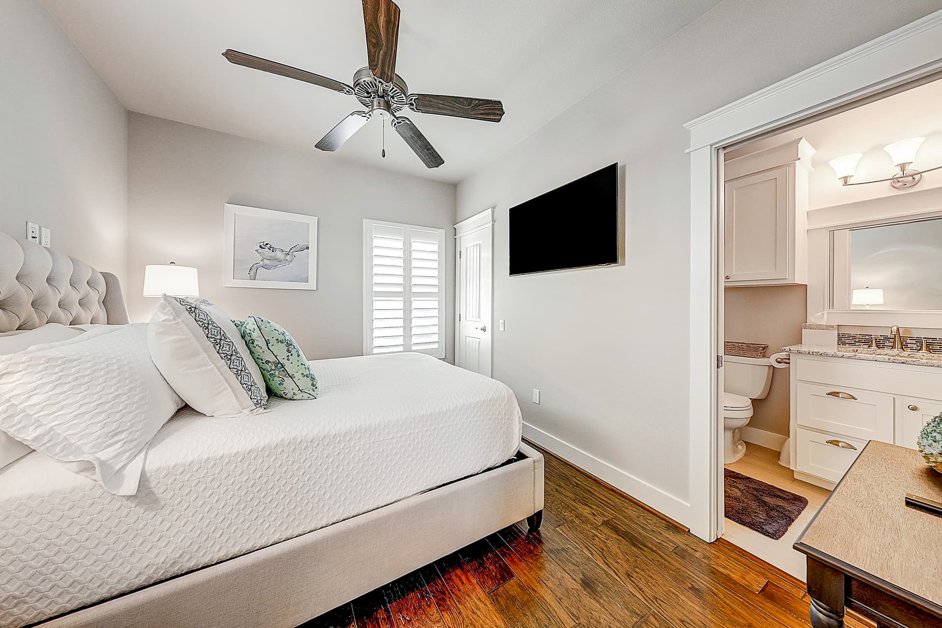 Sunrise Avenue House - Image 32