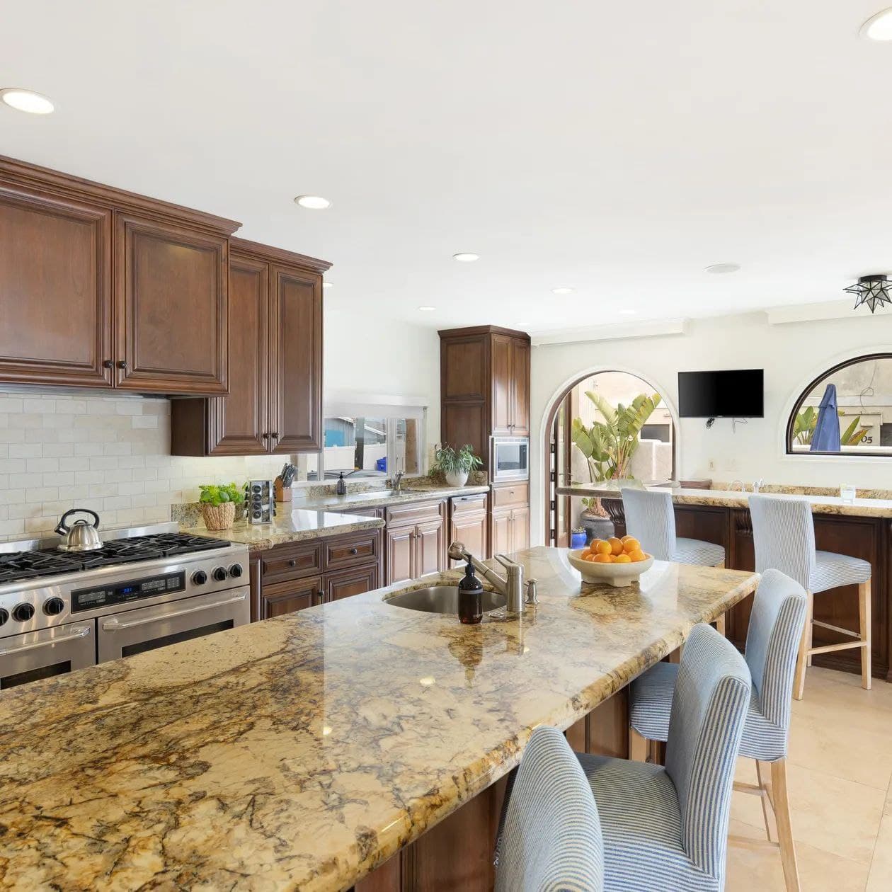 Shoreline - Image 17