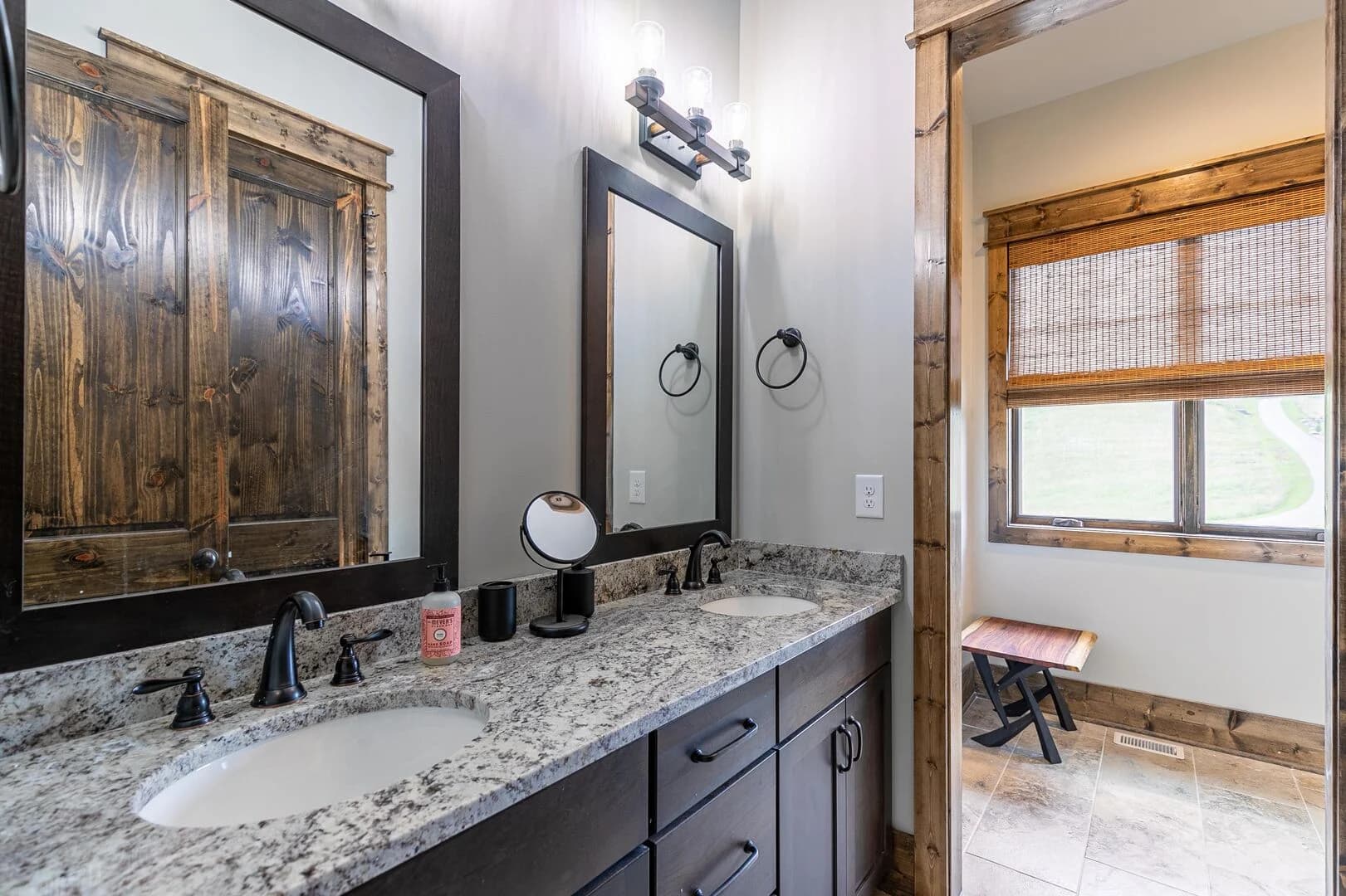 Olive and Georgia's - Image 12