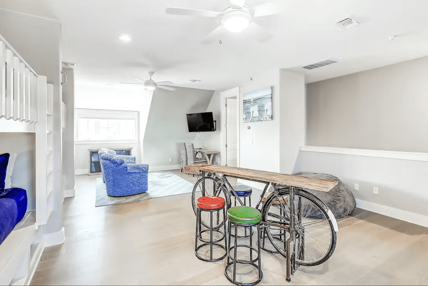 Top of the Shoreline - Image 21