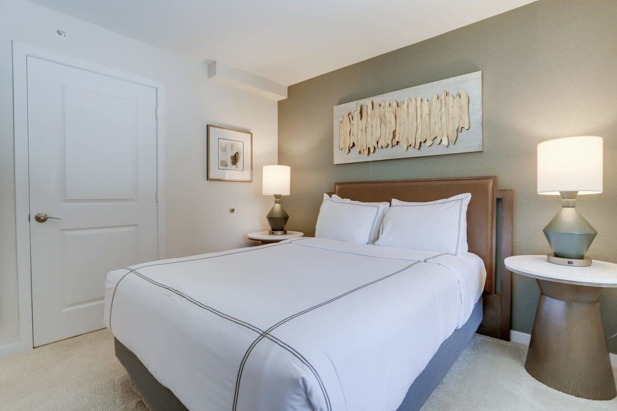 White Stone Residence - Image 11