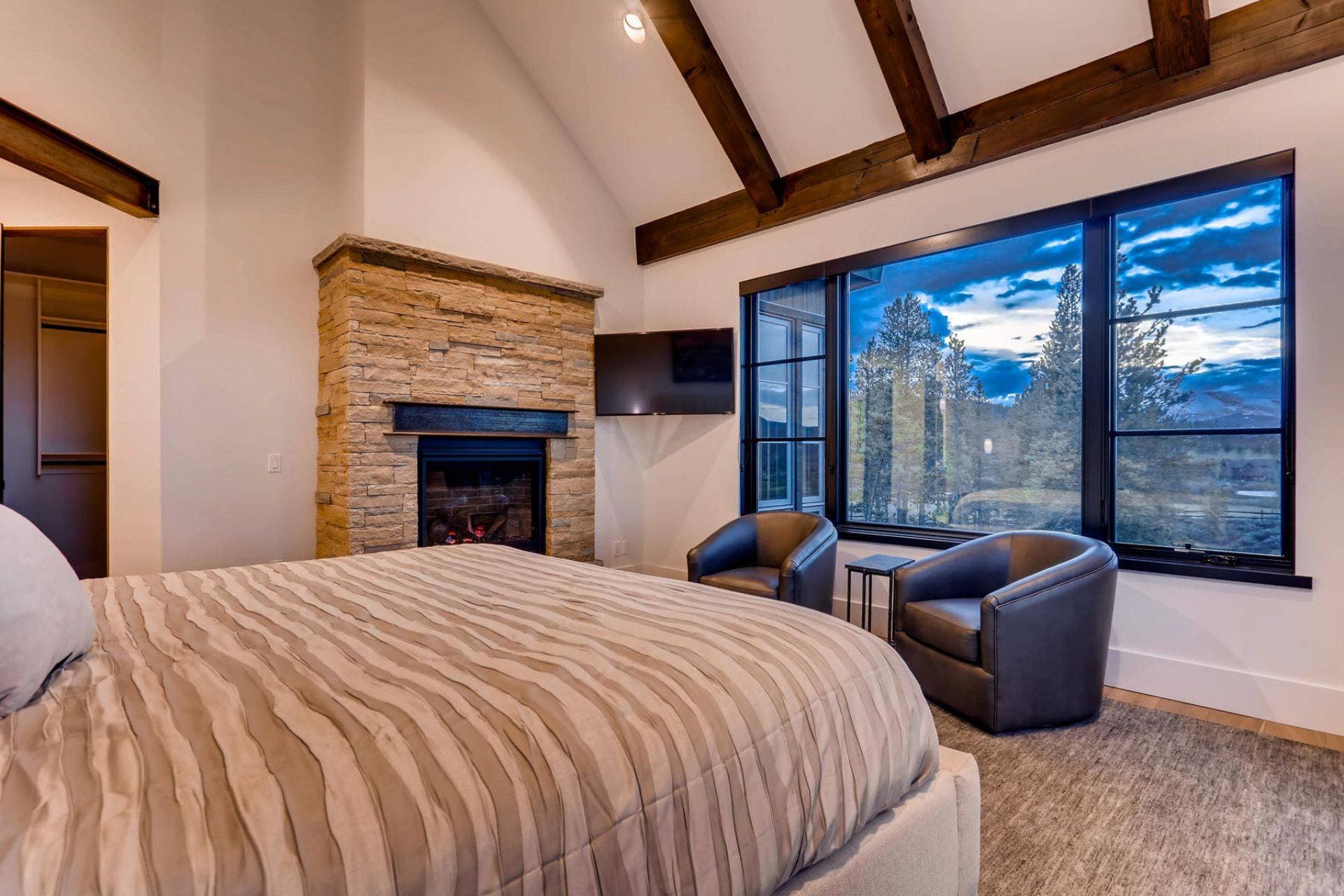 Iron Eagle Landing - Image 15