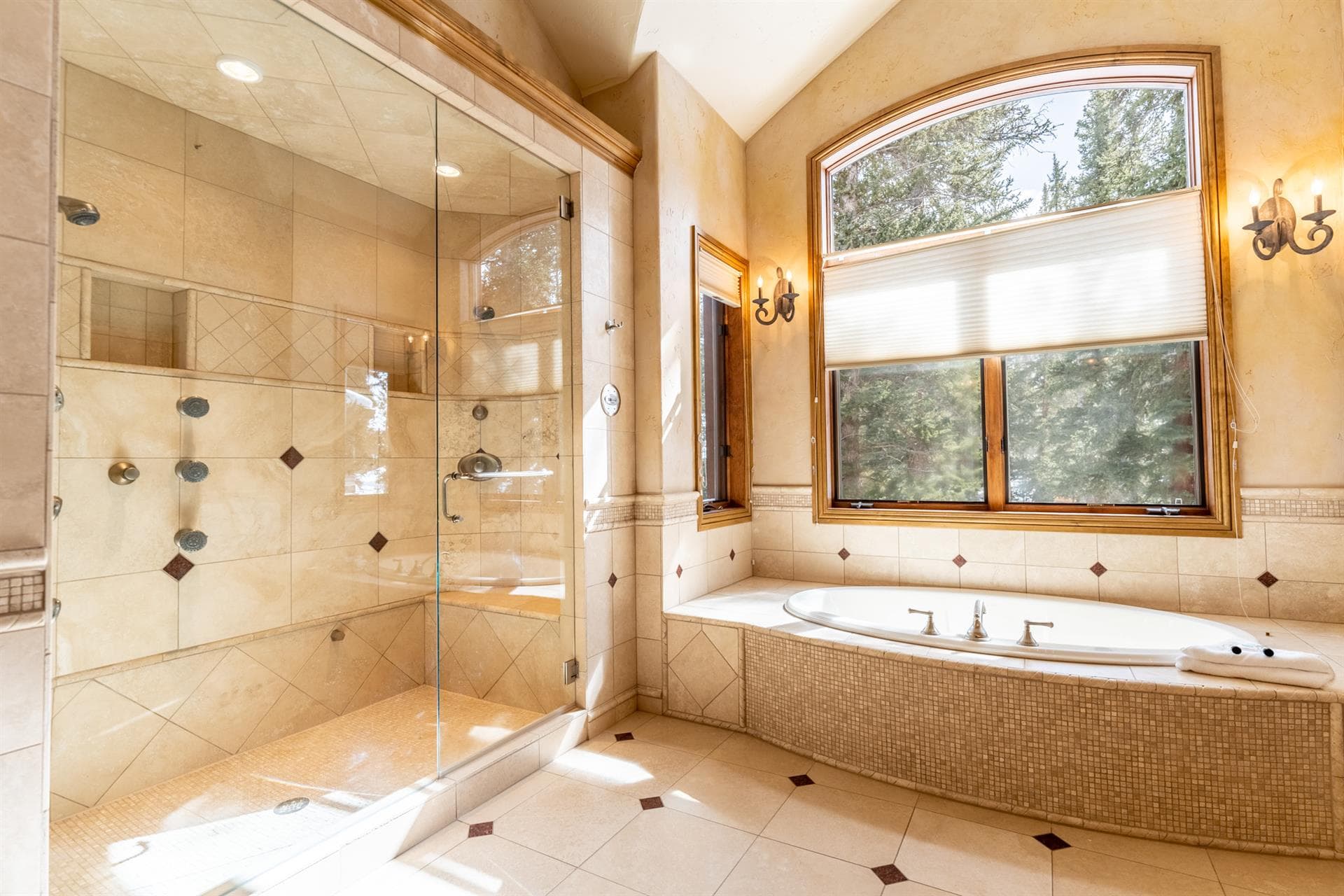 Goldenrod Circle - Image 11