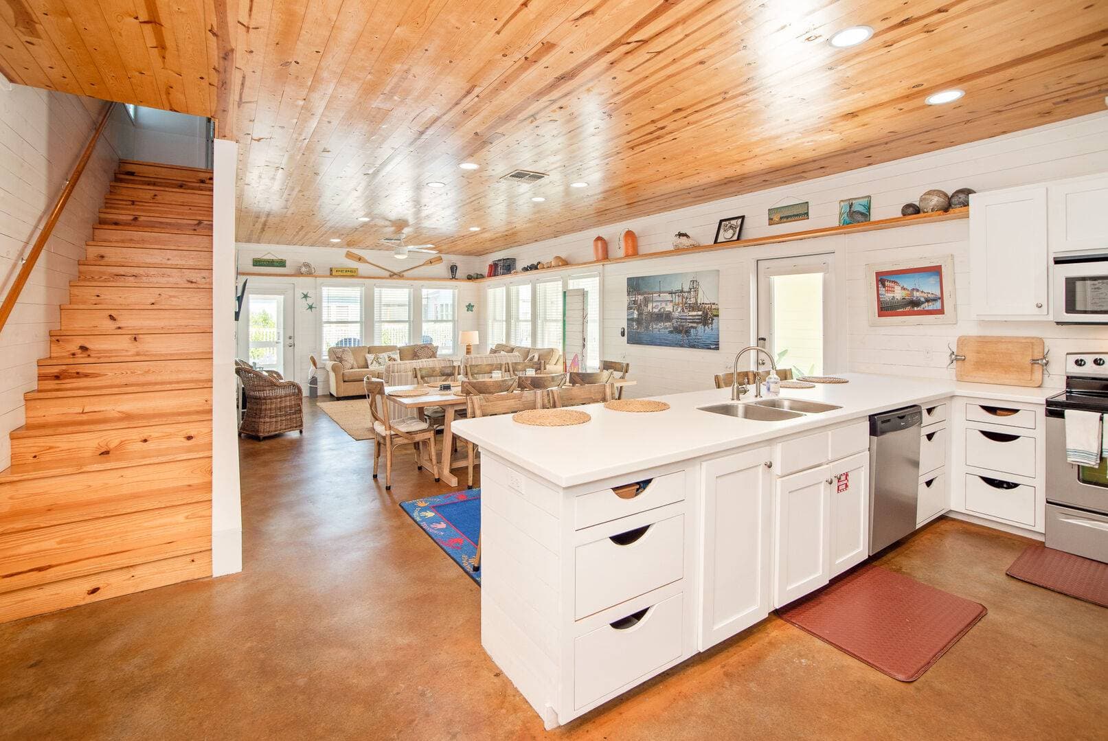 Bach Porch - Image 8