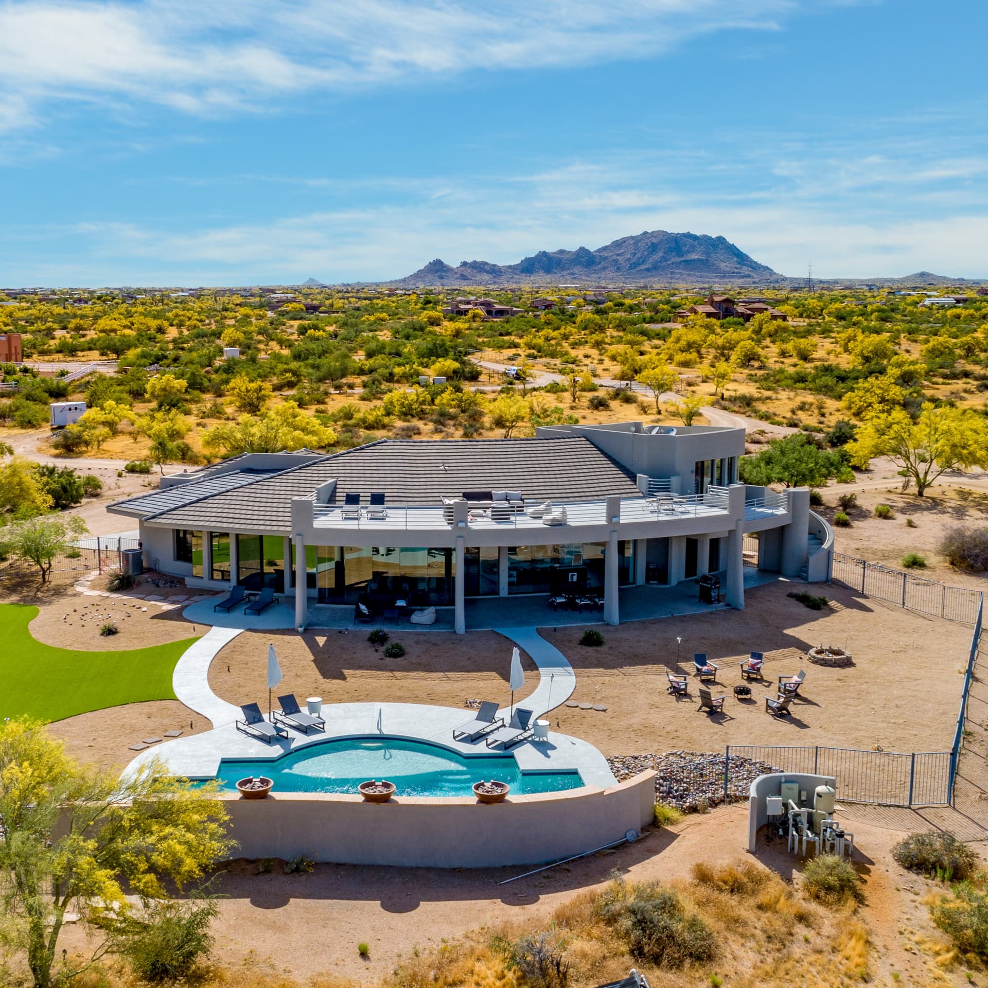 Fallbrook House - Image 1