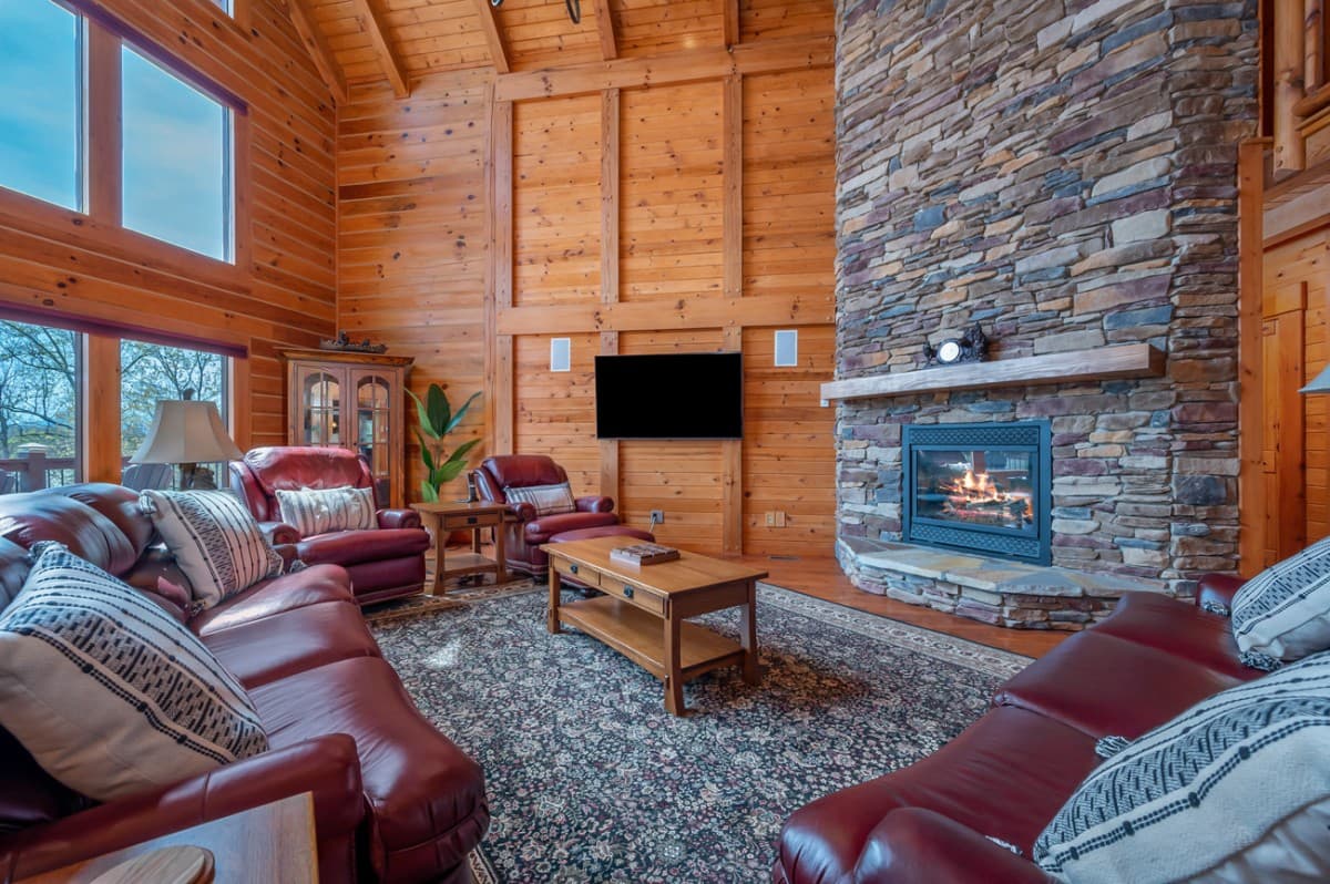 Chateau Laurel - Image 4