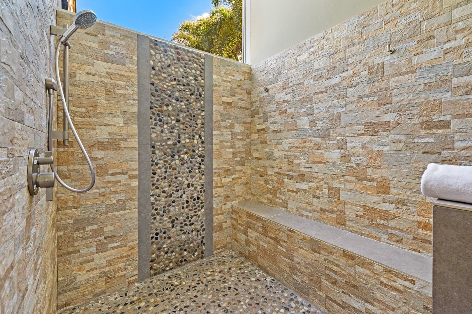 Hale Holokai Villa - Image 24