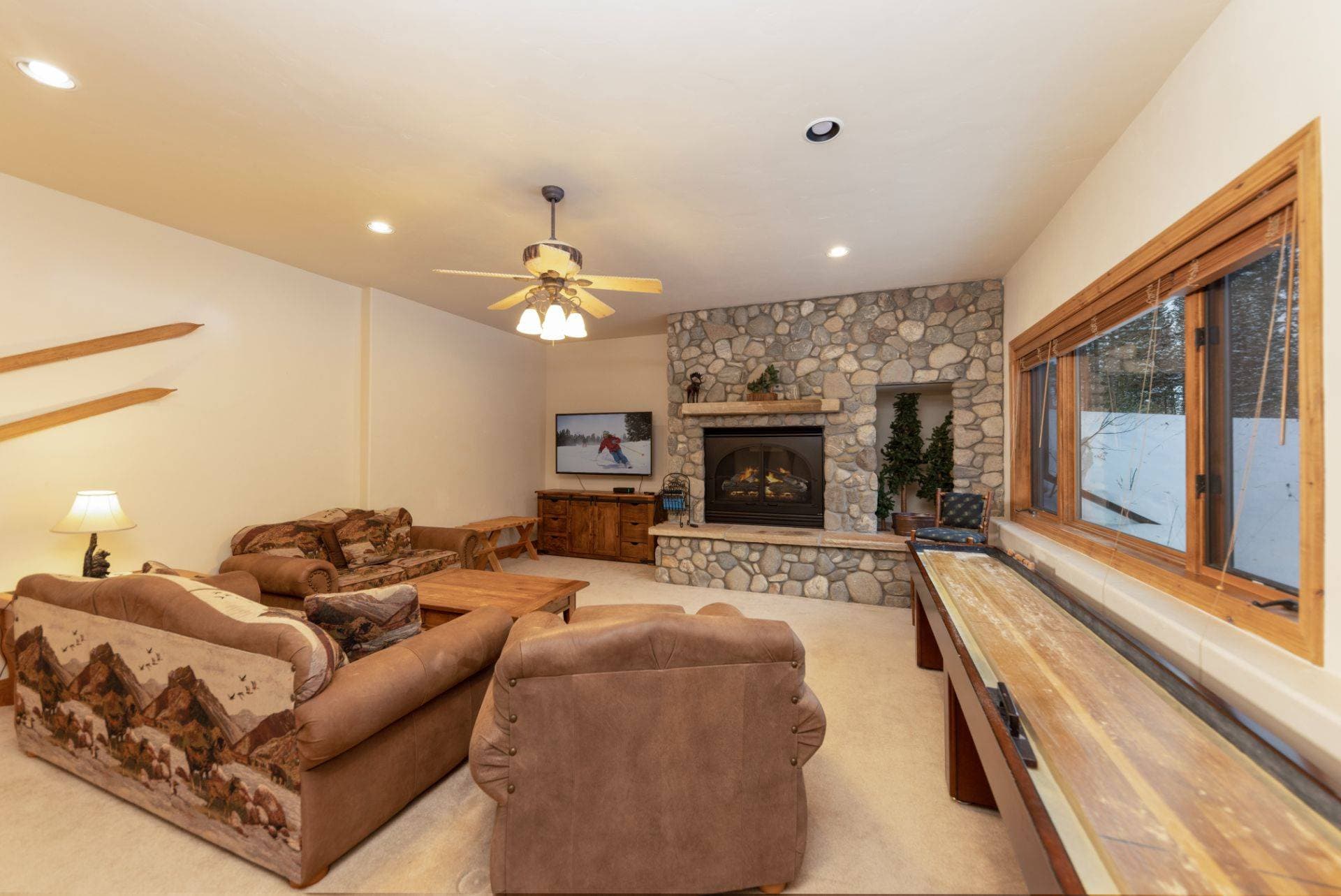 Fireside Villa - Image 17