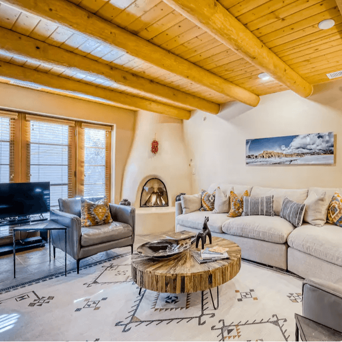 Plaza Home - Image 1