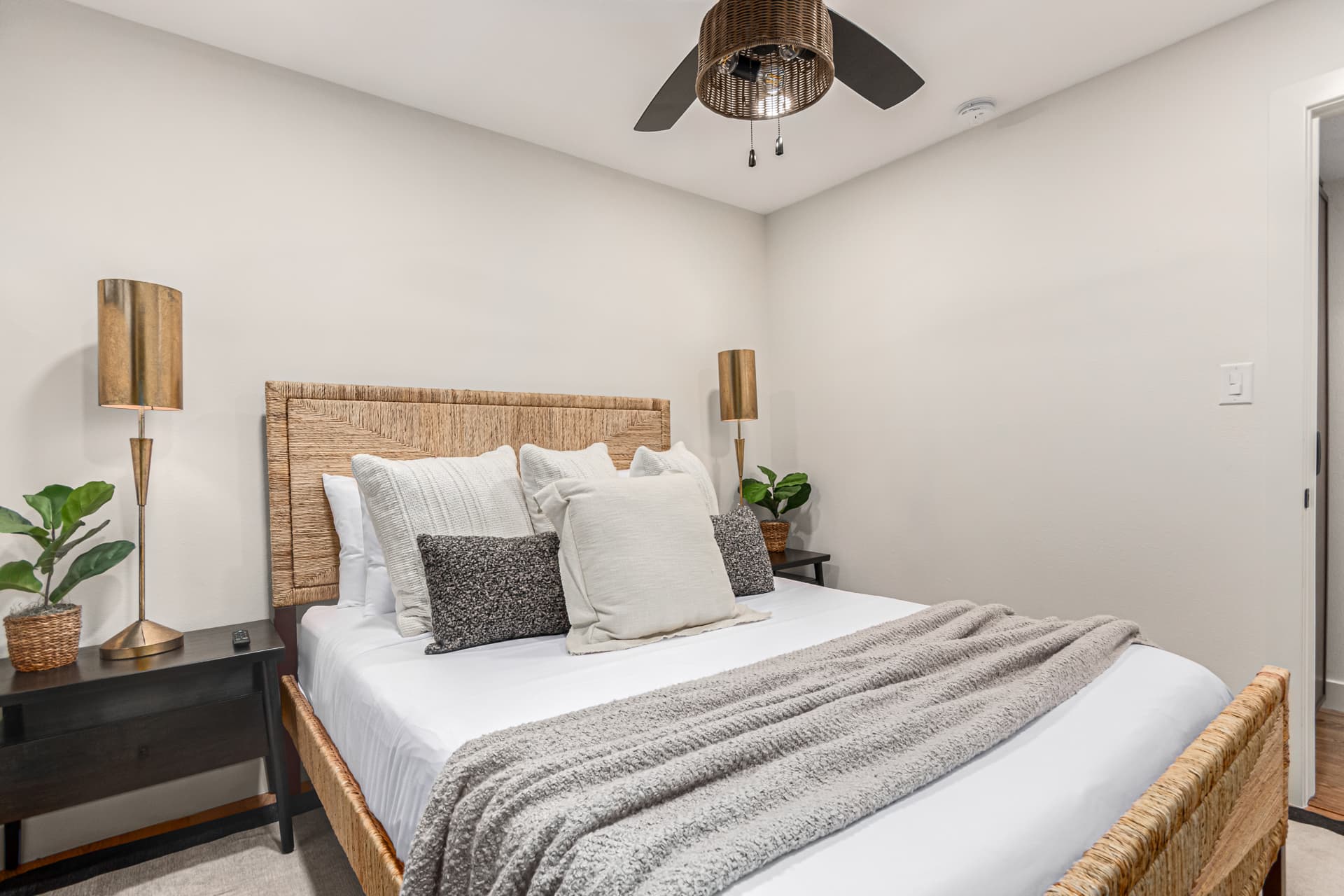 SolaNova Retreat - Image 21