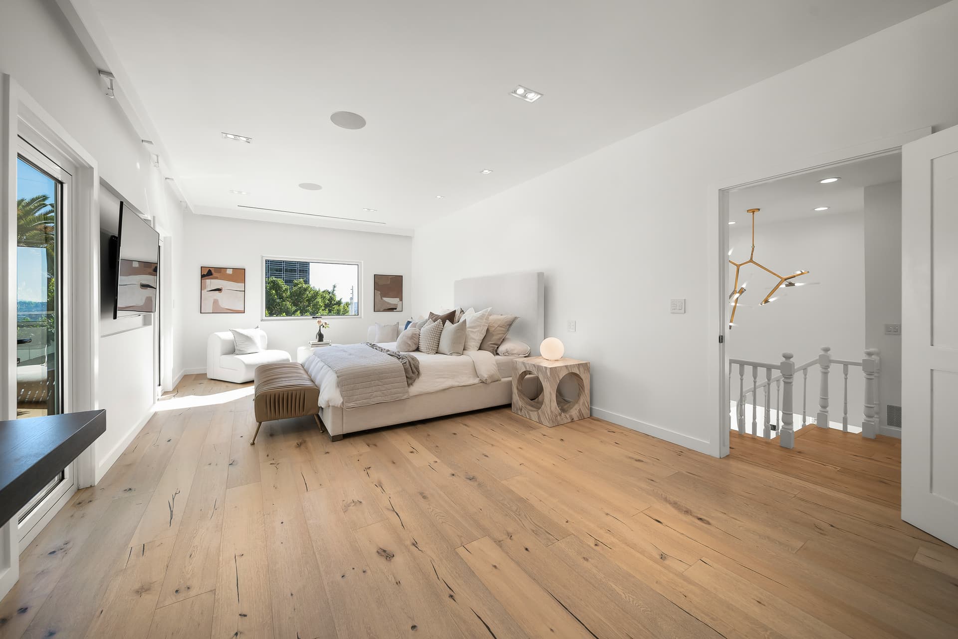 London Villa - Image 33