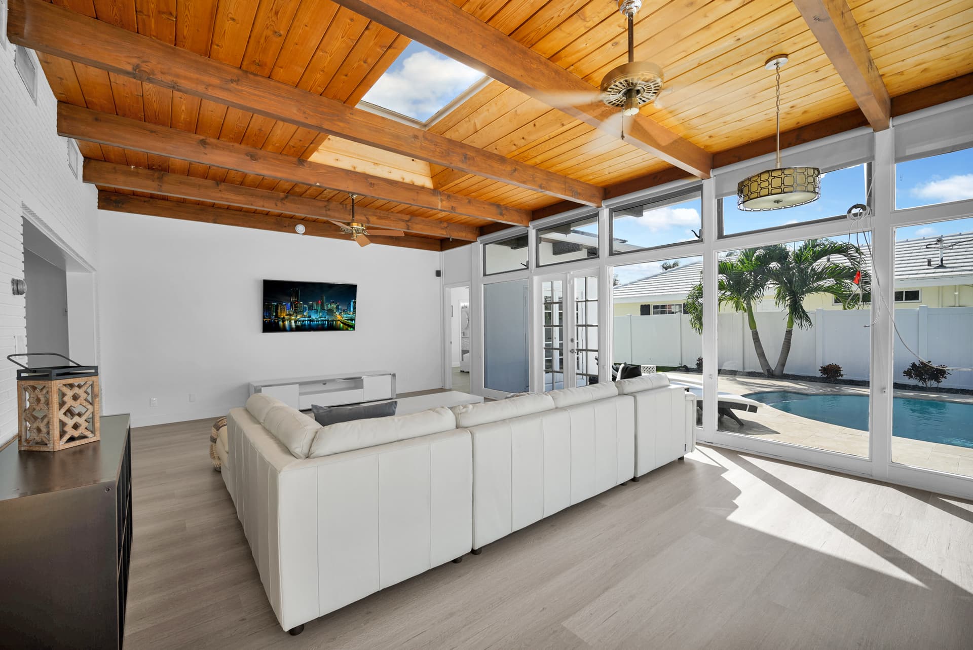 Rodman House - Image 11