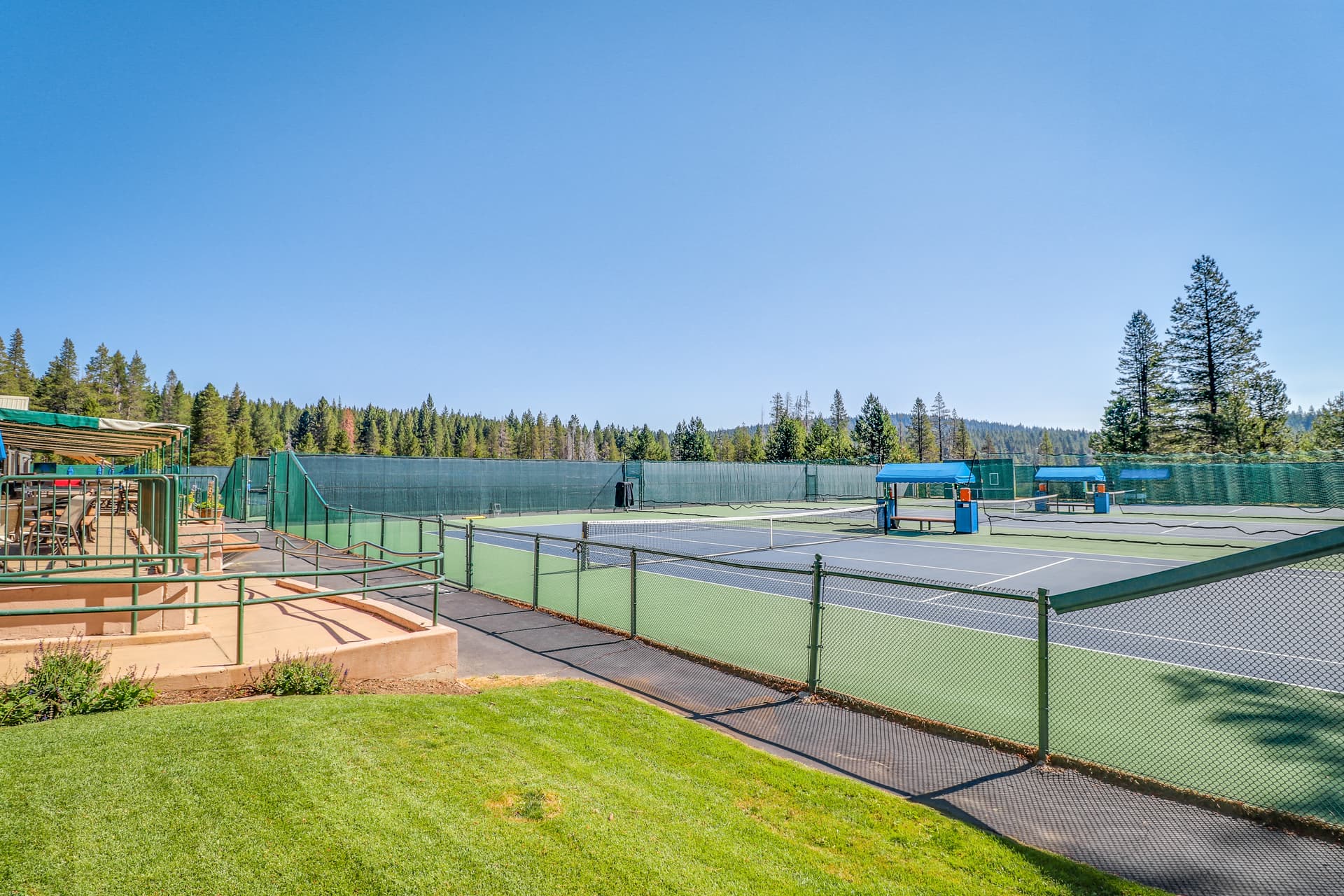 Trout Creek Retreat Home - Image 27