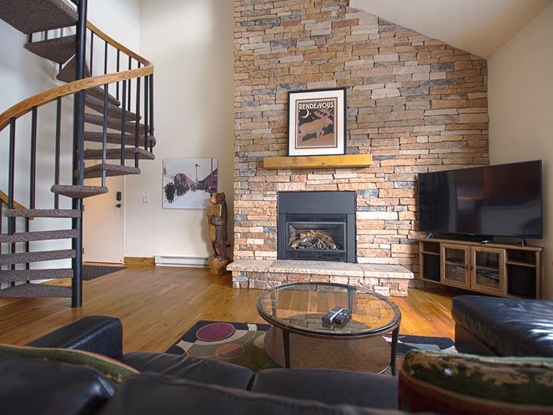 Snowblaze Residence 33 - Image 3