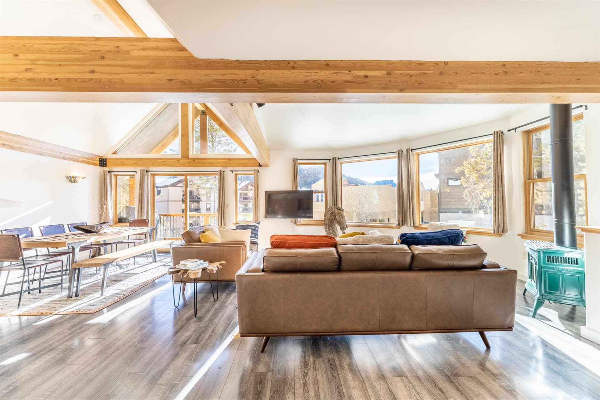 Rasor Court House - Image 6