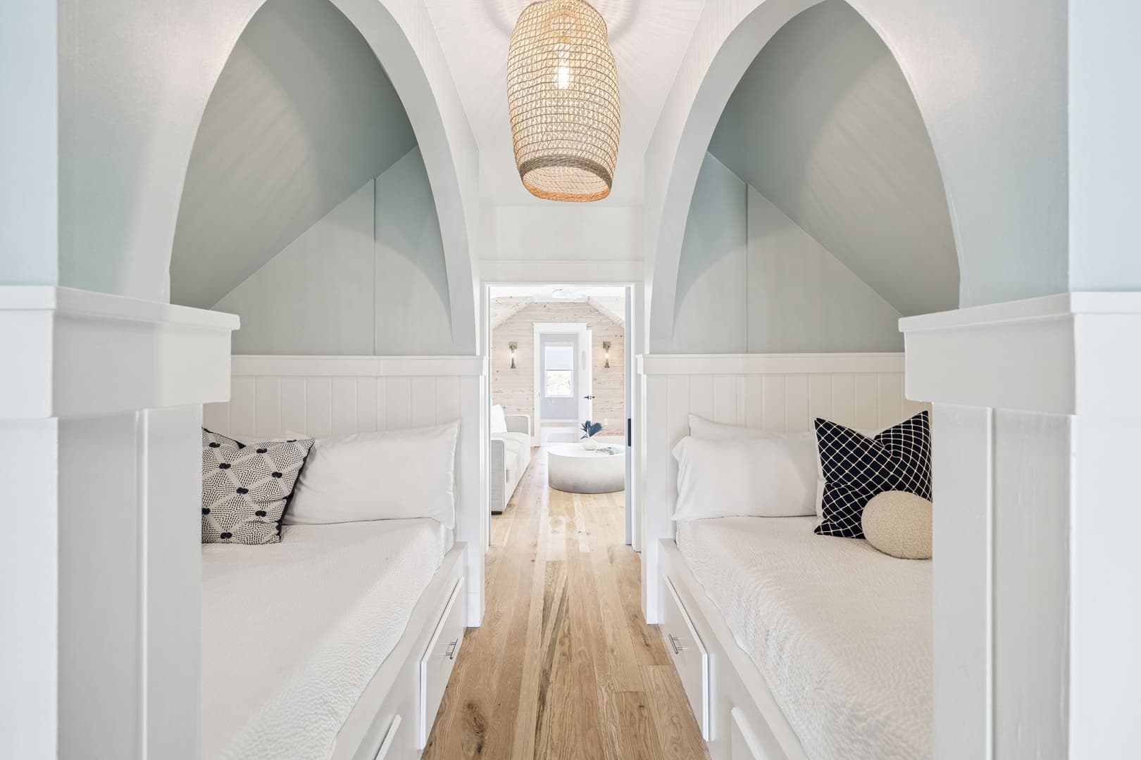 Anna Blue - Image 39