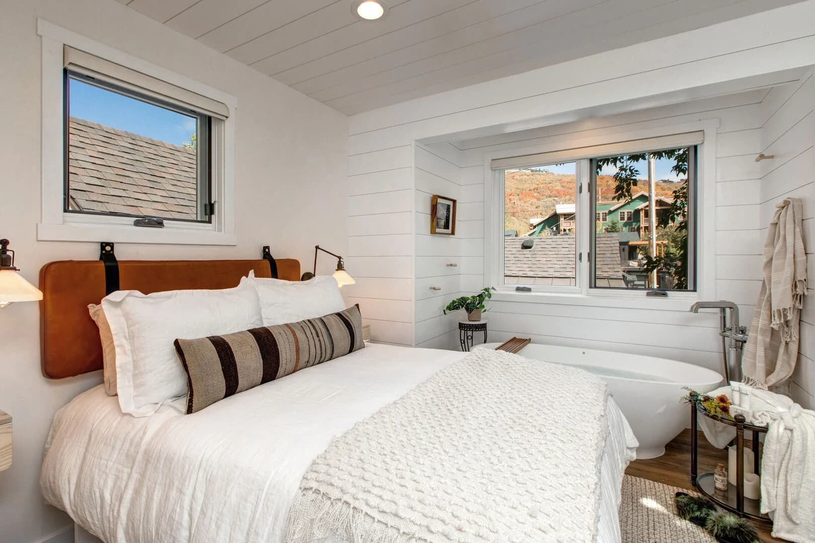 Alpine Minnie's - Image 26