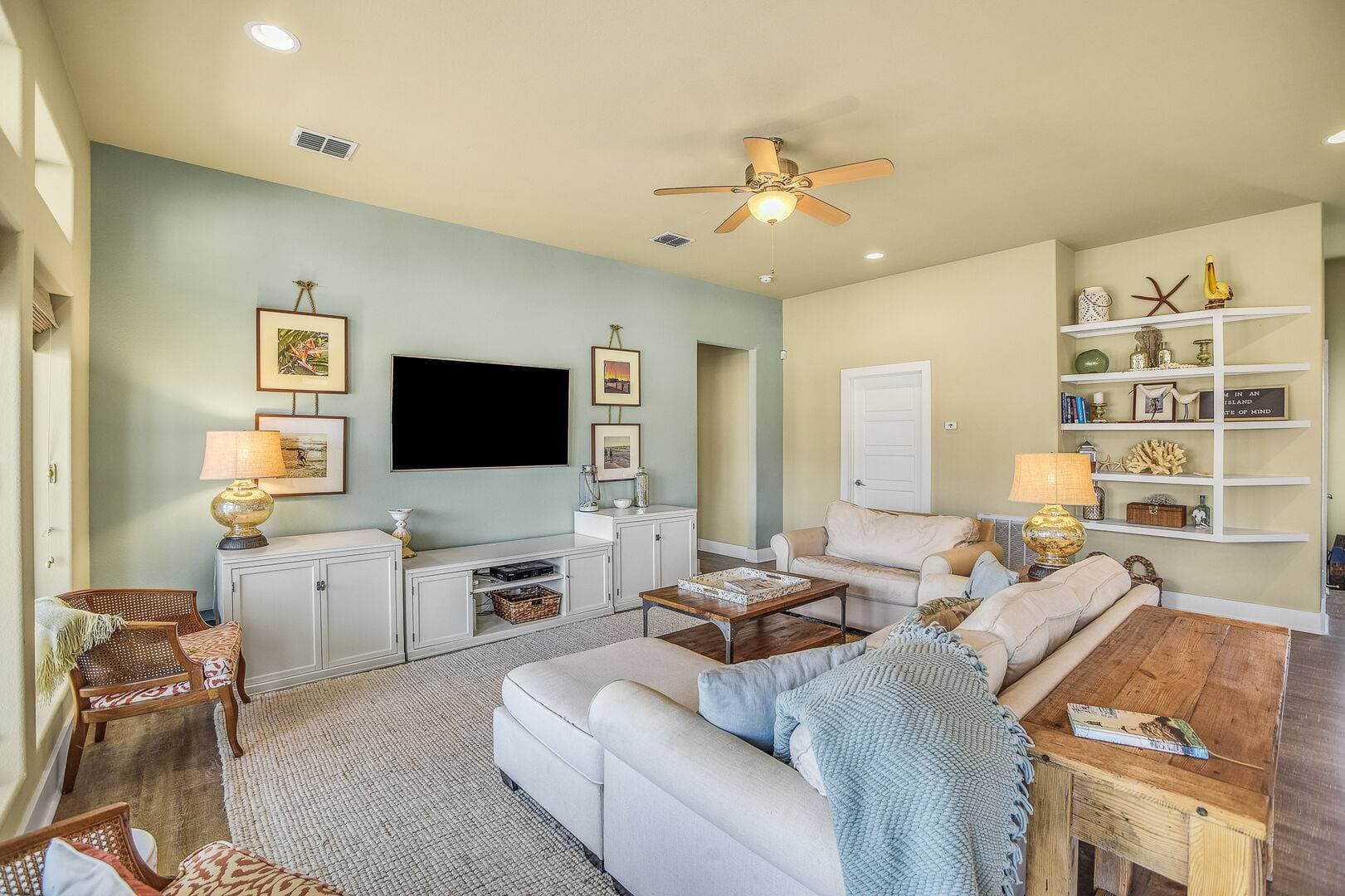 Gone Coastal House - Image 7