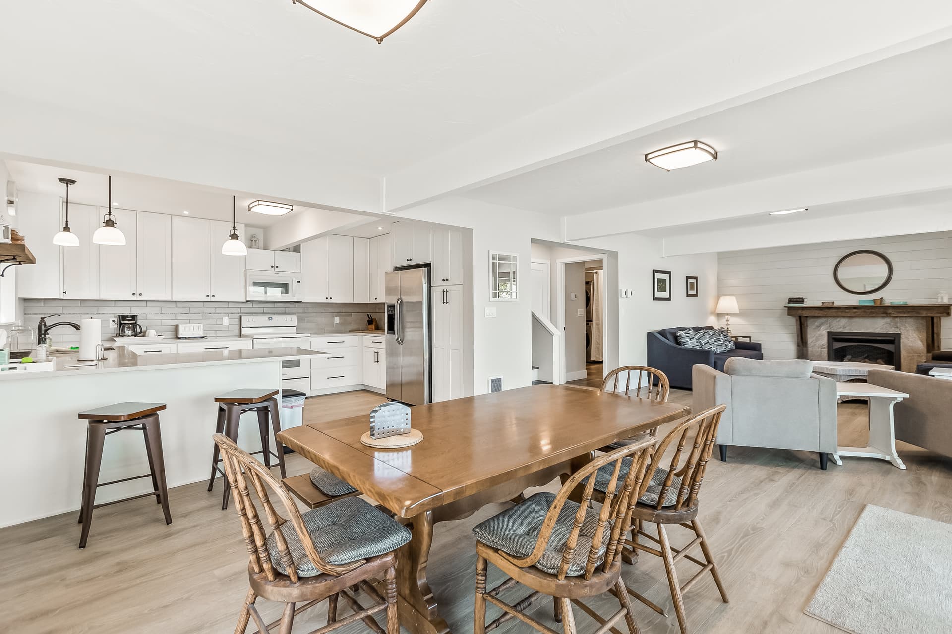 Mica Bay Serenity Cabin - Image 3